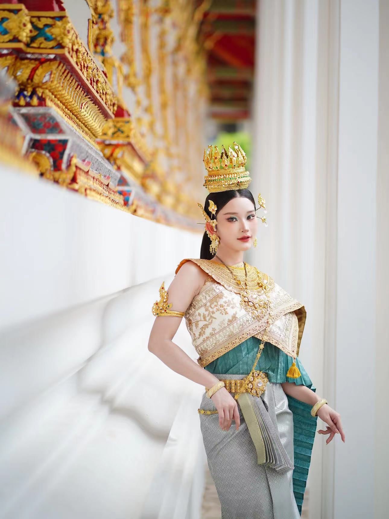 Тайский костюм и фото в Бангкоке Nana