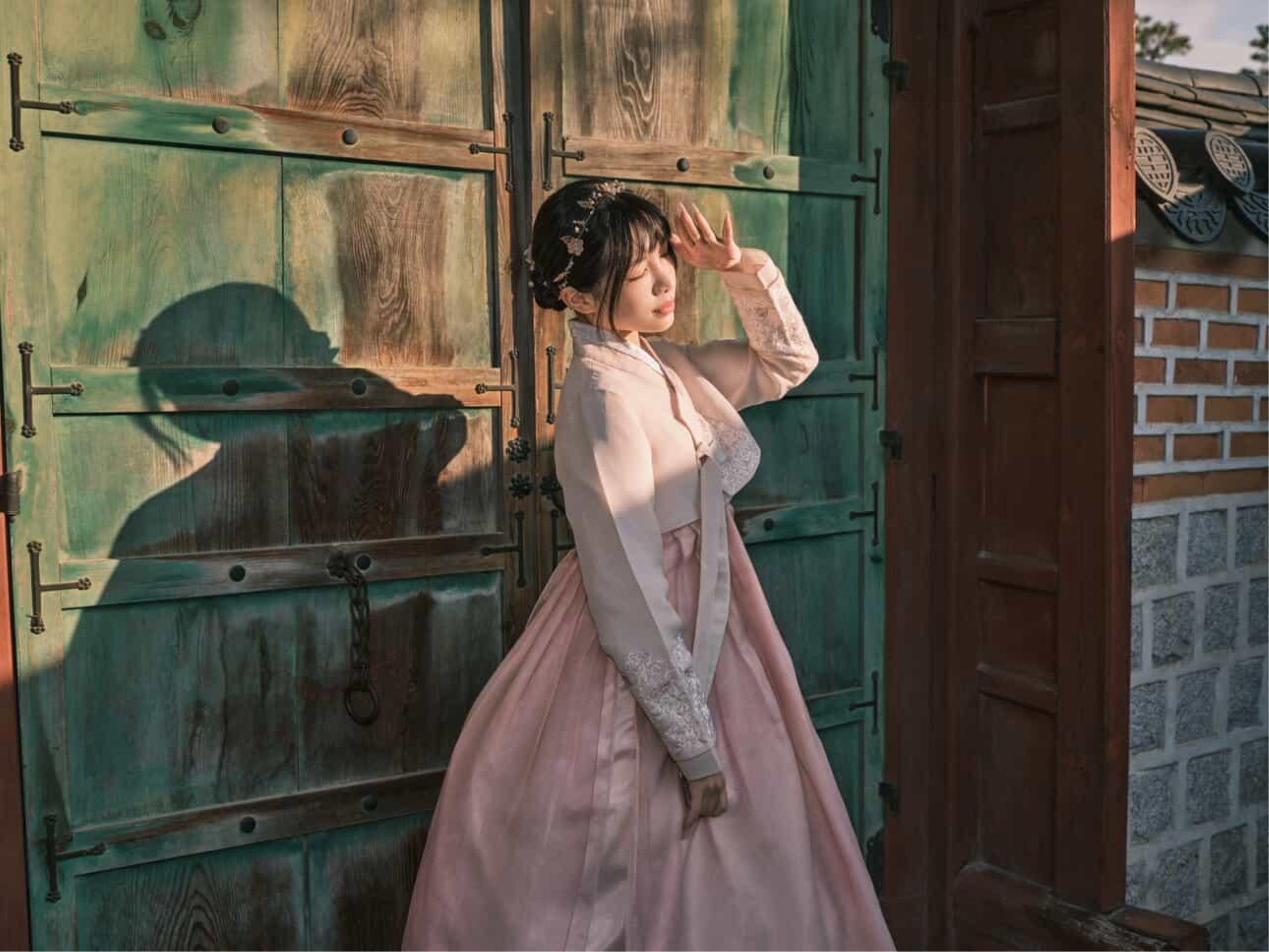 Cinematic Hanbok Photoshoot Experience