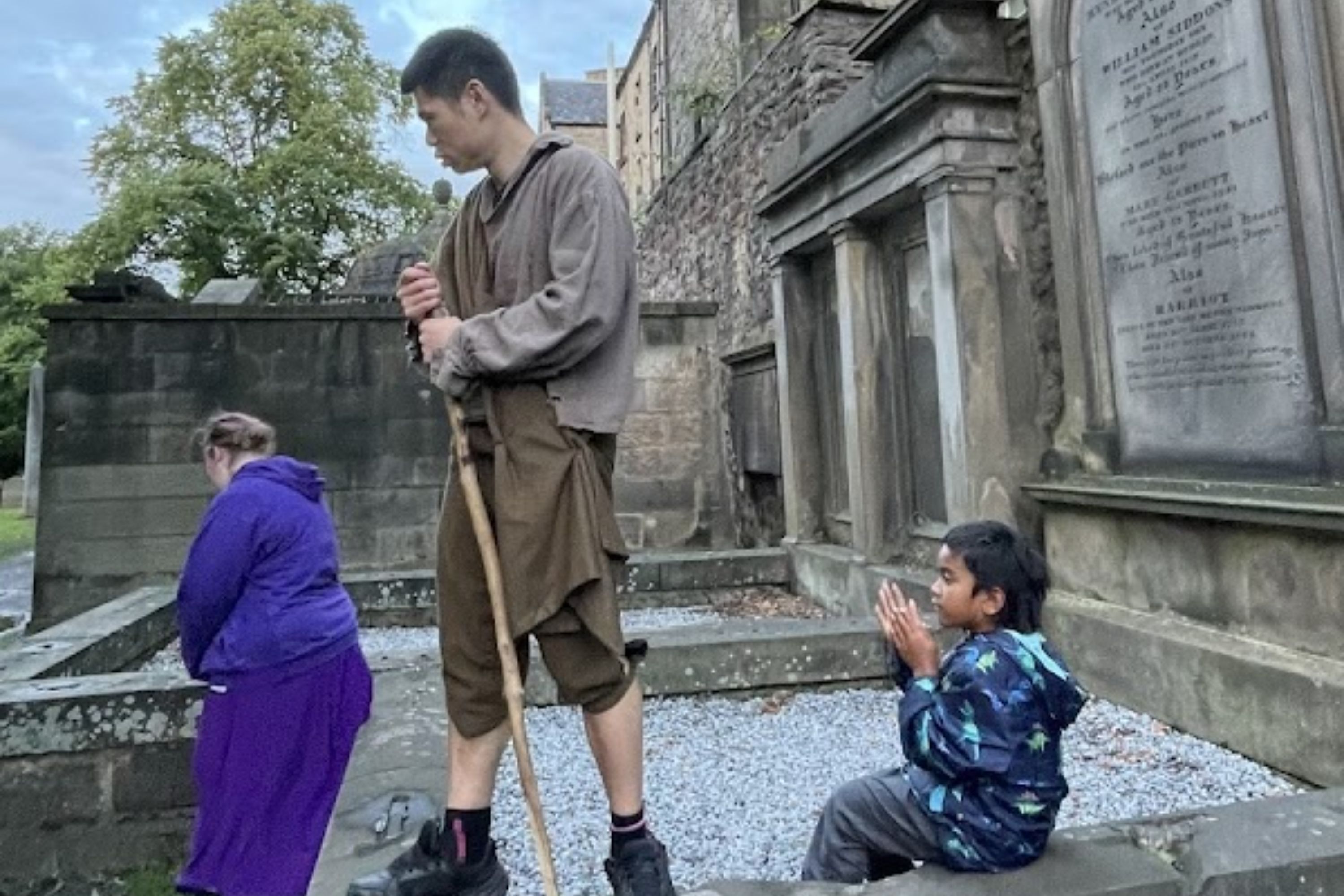 Evening Underground Ghost Tour in Edinburgh