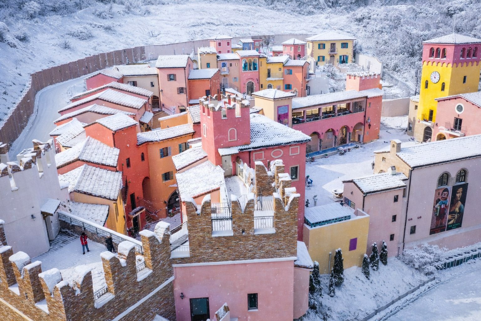 IG 打卡天堂 — 每一個角落都洋溢著歐洲魅力,超適合情侶照或家庭合影。 IG 打卡天堂 — 每一個角落都洋溢著歐洲魅力,超適合情侶照或家庭合影。