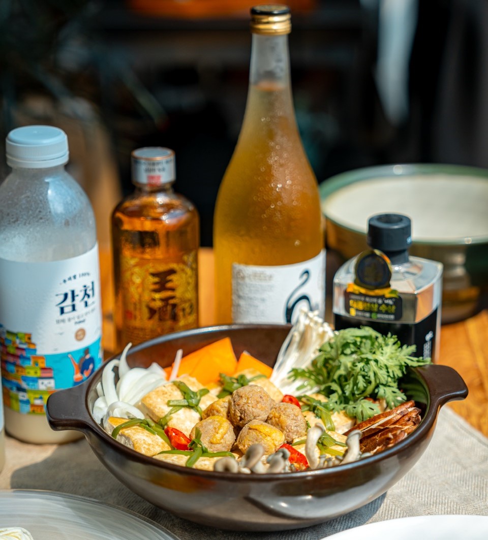 Korean Traditional Drinks Pairing Class with Market Tour