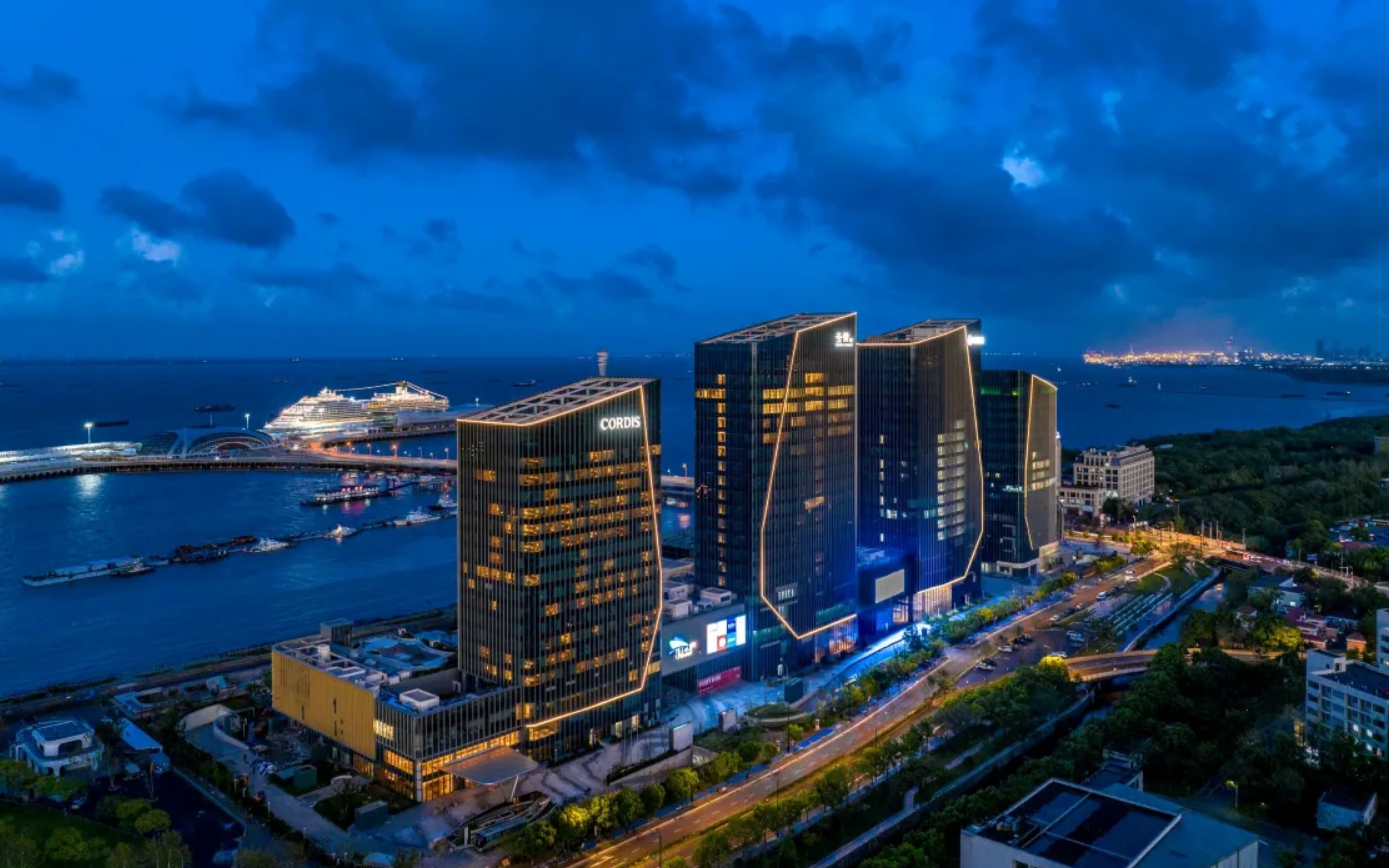 Cordis Shanghai Hongqiao (Wusongkou Cruise Terminal) Accommodation Package | Near Shanghai Sea World | Near Zero Point Plaza | Near Gan Hai Park