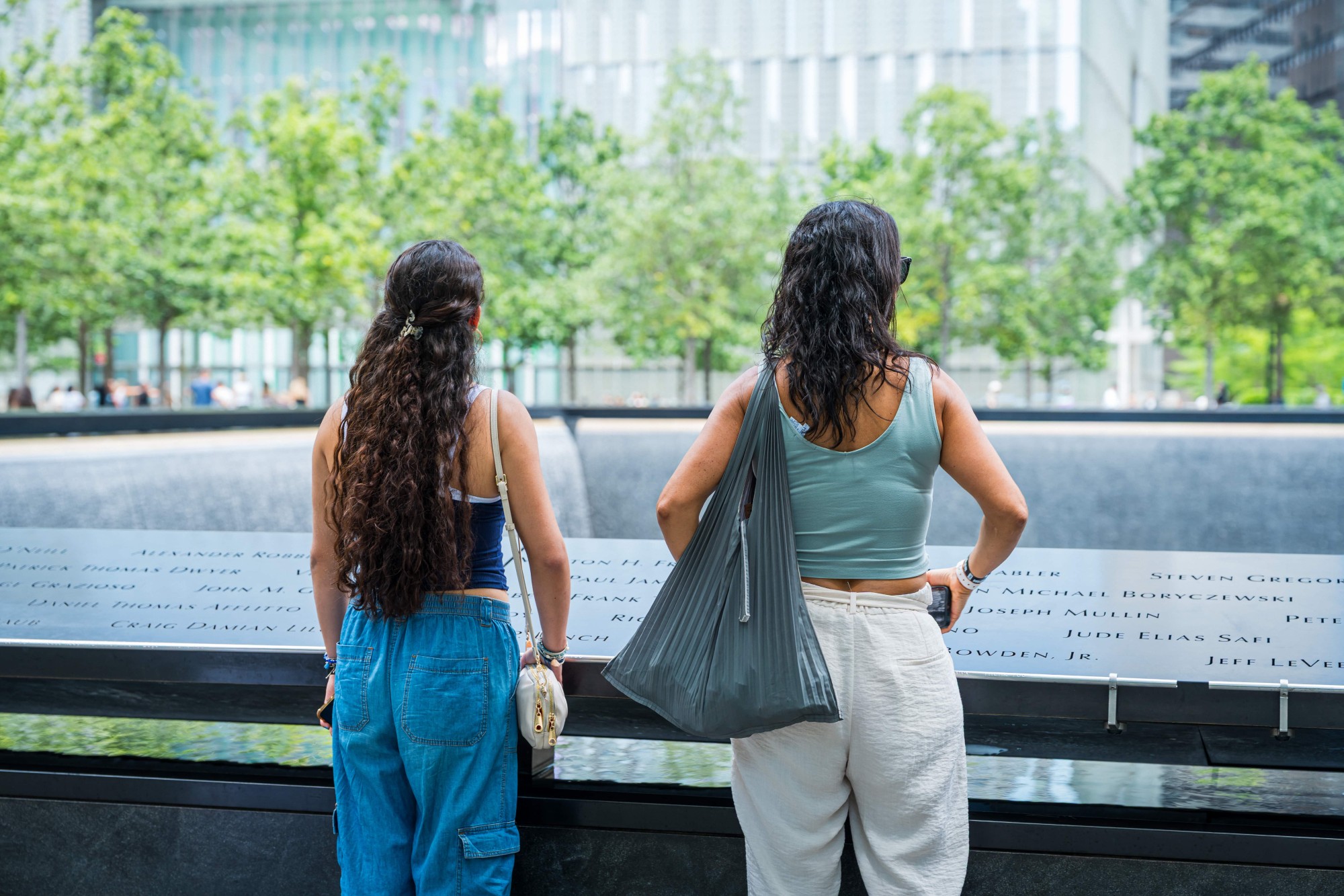 在紐約最具意義的地點之一，花時間沉思反思