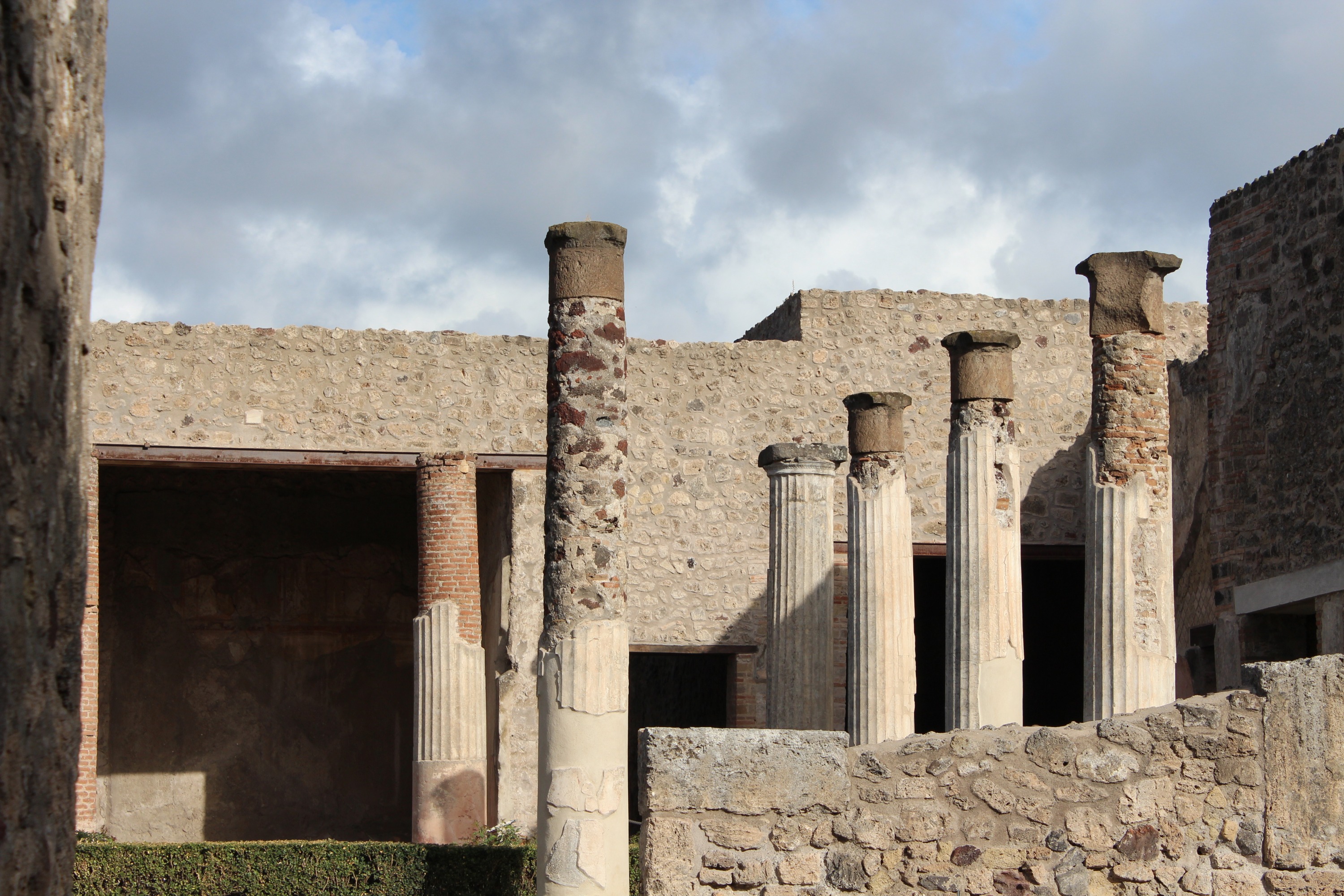 Naples Pompeii Walking Tour with Skip the Line Access