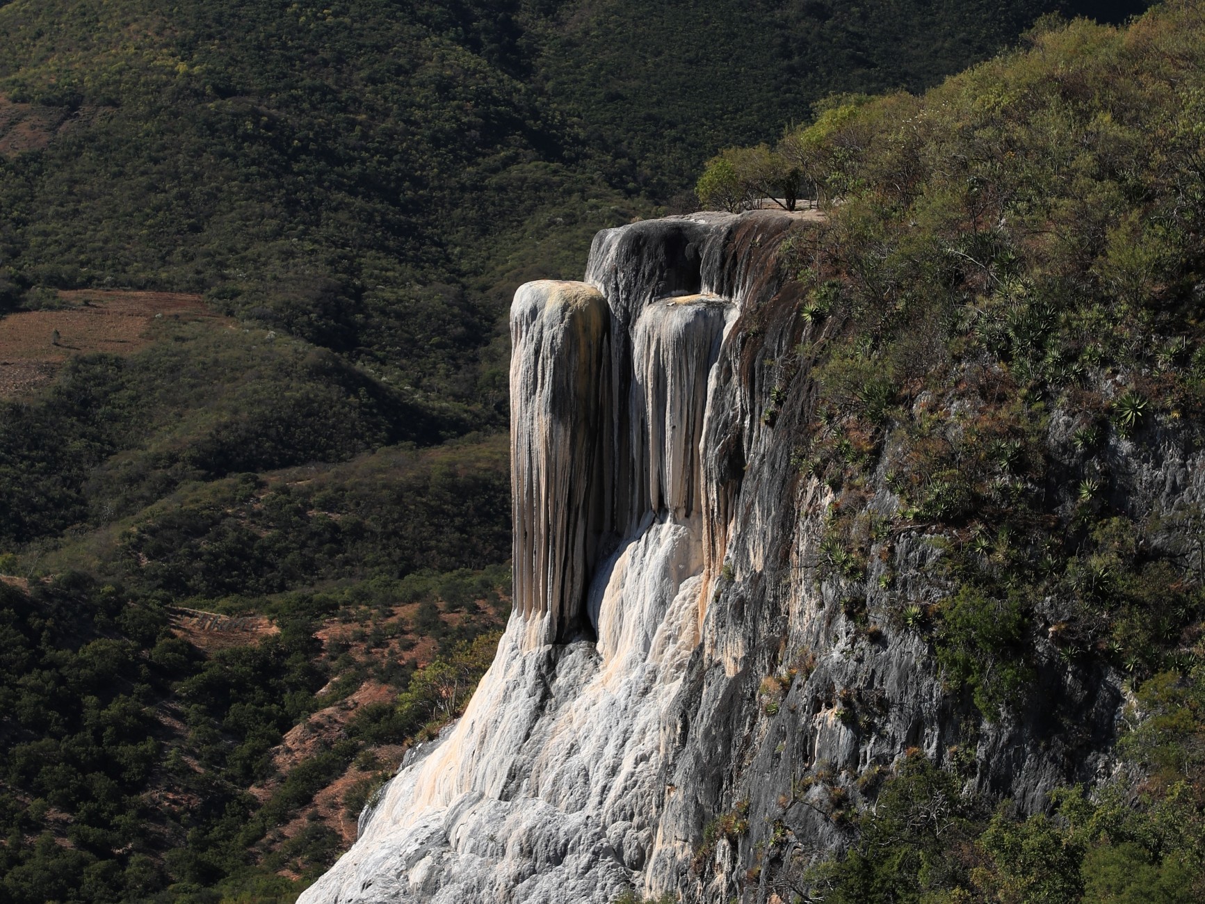 Hierve el Agua, Mitla &amp; Mezcal Tour in Mexico