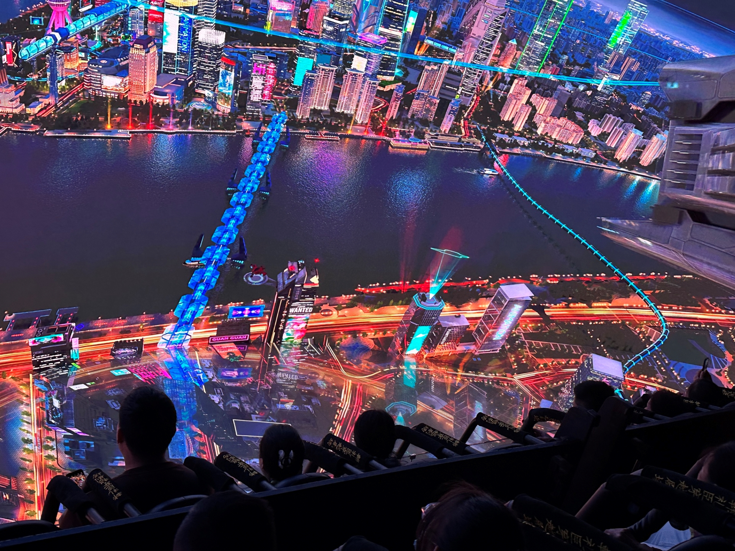 “飛越上海”從不是簡單的景觀堆砌,而是一場穿越時空的文化對話 “飛越上海”從不是簡單的景觀堆砌,而是一場穿越時空的文化對話