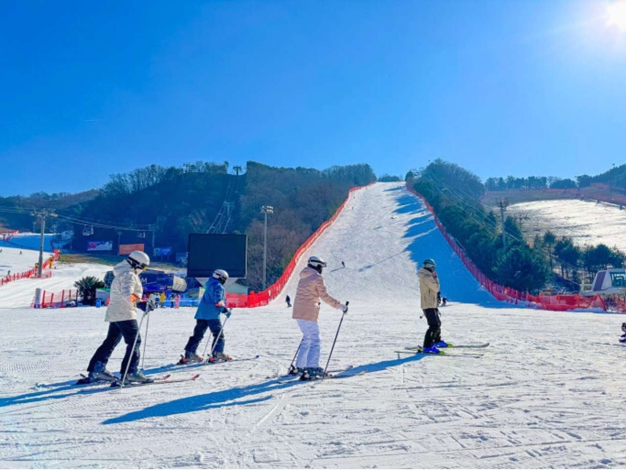 2天內盡情體驗舒緩的滑雪活動！