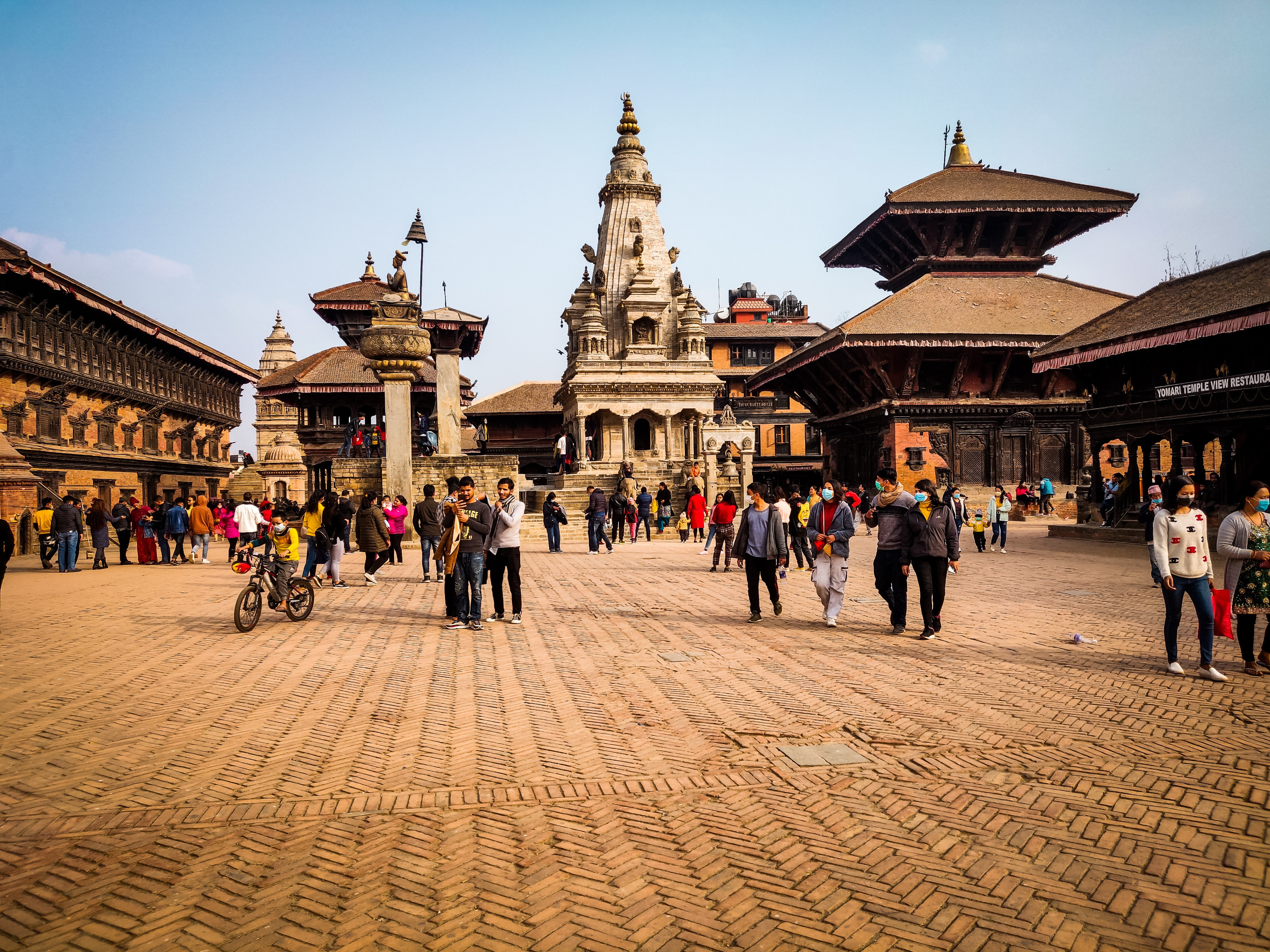 Bhaktapur go‘zalligini kashf eting - Bhaktapur Durbar maydoni bo‘ylab sayohat