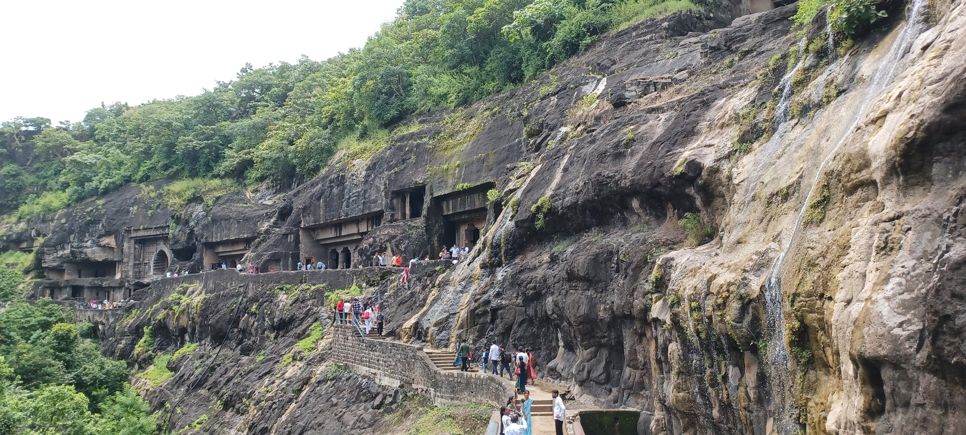 Tourist are going to Ajanta Caves.