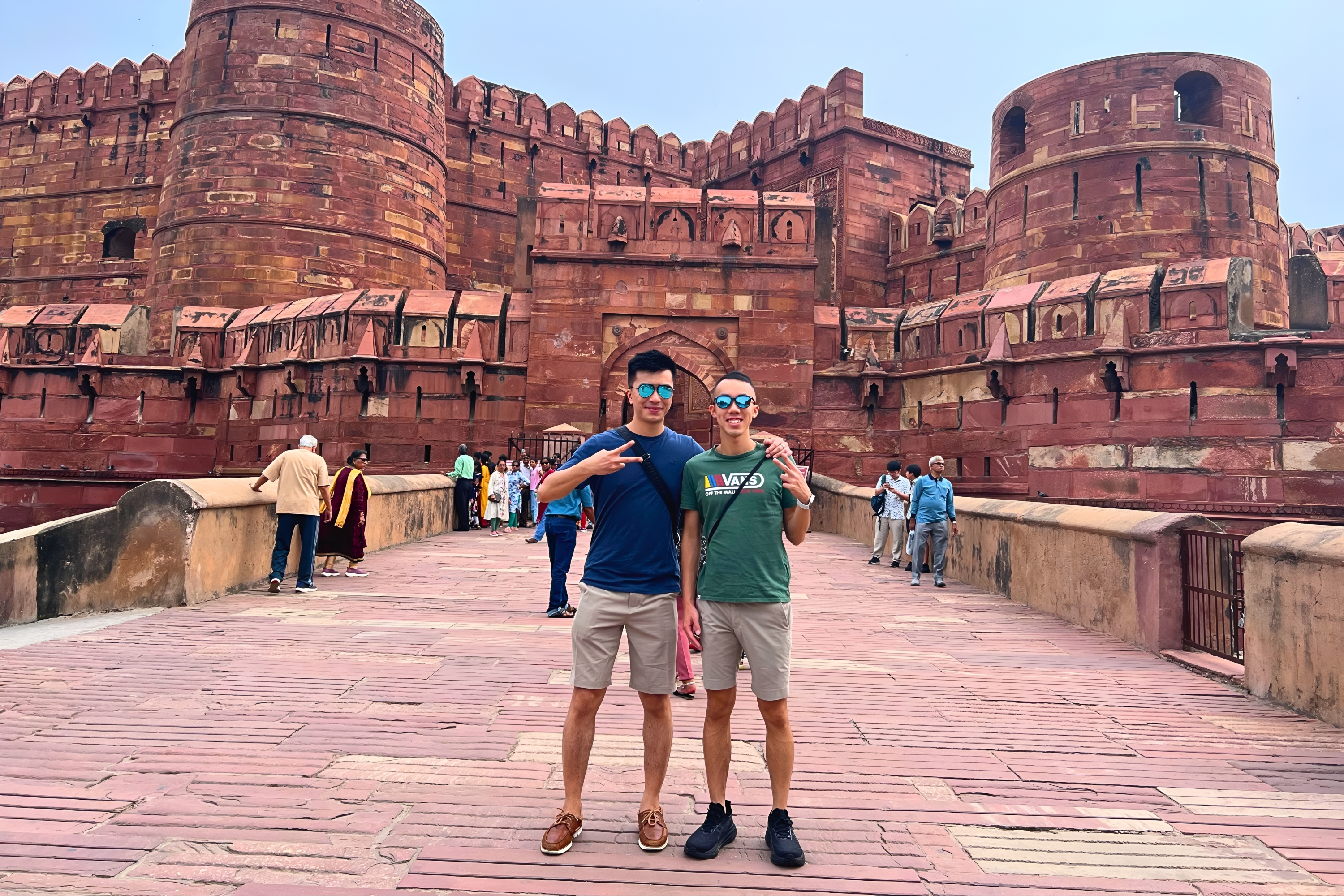 沉浸在蒙兀兒帝國的皇室生活中，欣賞其令人驚嘆的建築，以及紅牆上精美細緻的圖案。