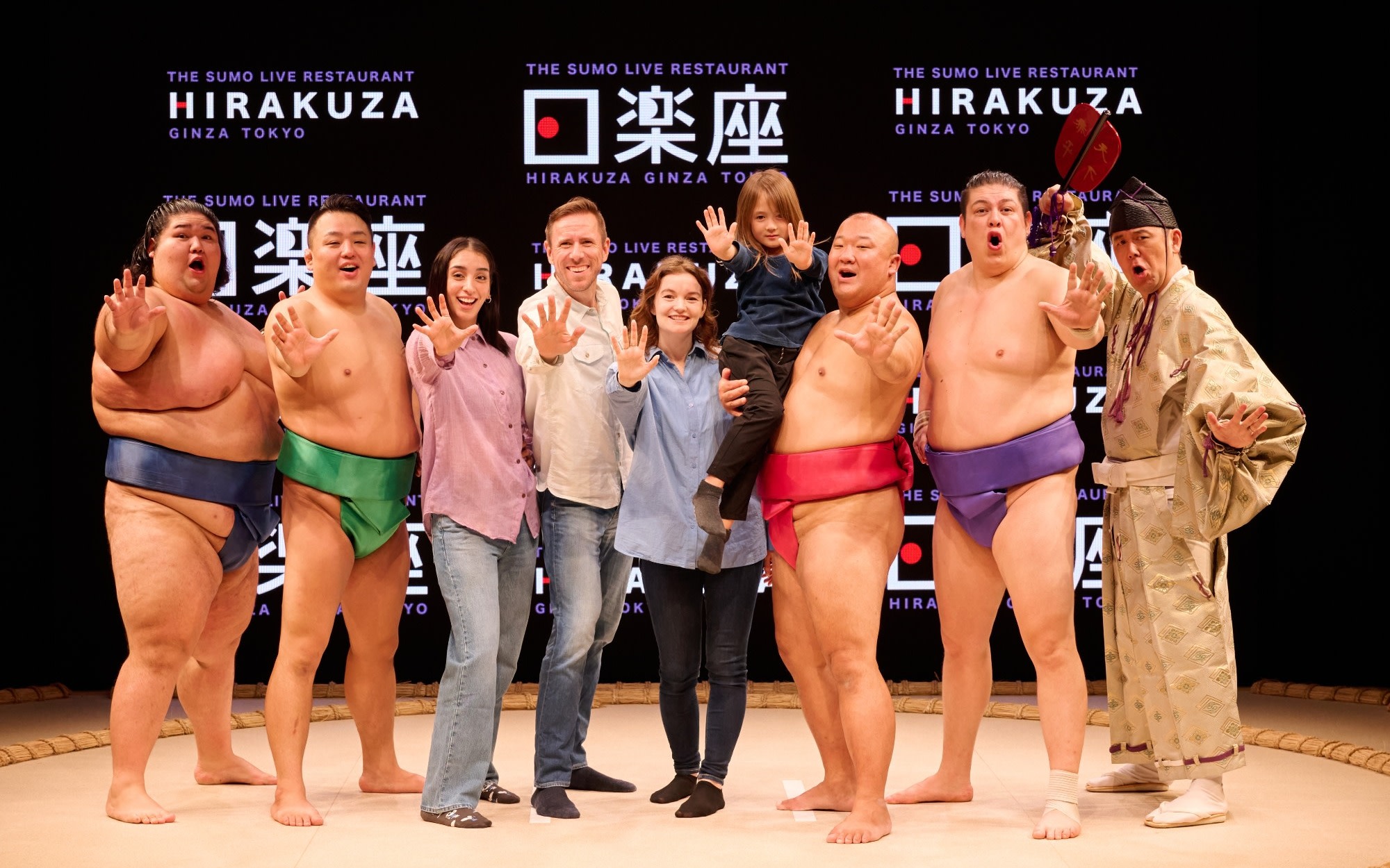 THE SUMO LIVE RESTAURANT HIRAKUZA GINZA TOKYO: Sumo Show with Traditional Meal Course