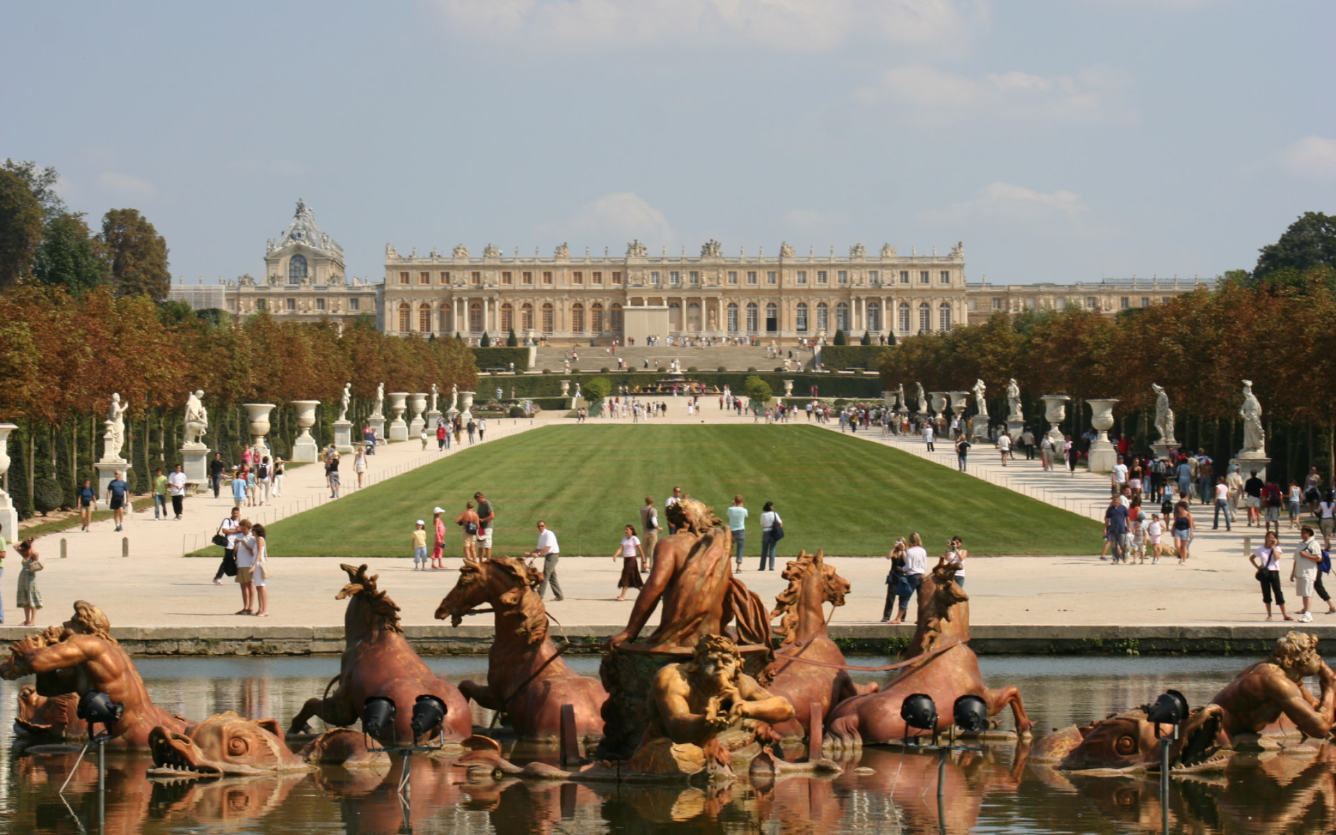 透過 易遊網 預訂，展開凡爾賽宮的半日精彩之旅！