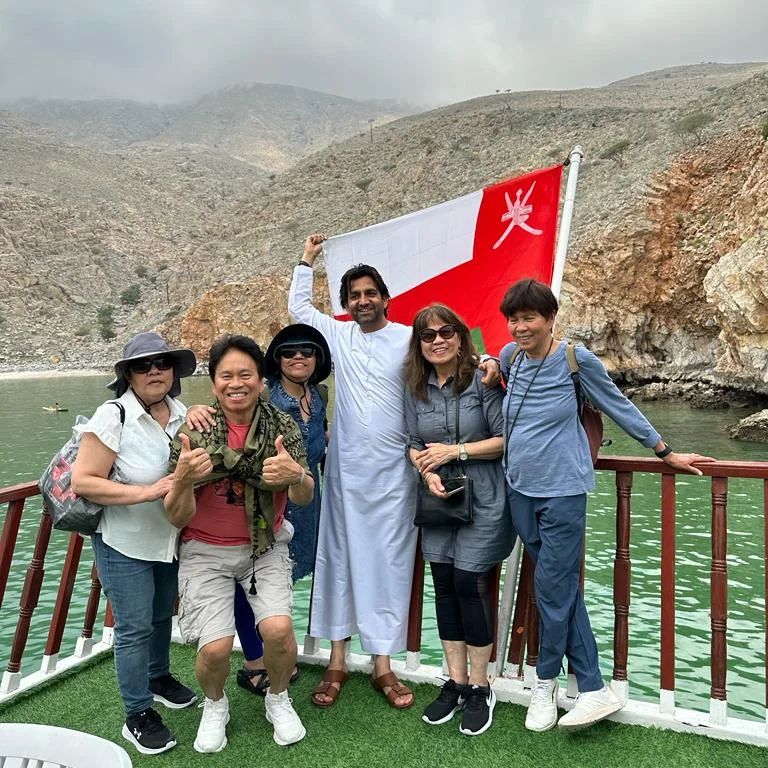 穿越穆珊旦的巡航探險之旅