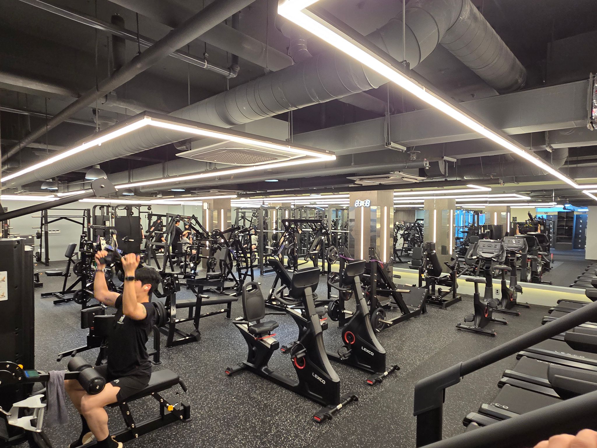 Short Term Gym Membership (1 or 2 Weeks) in Seoul