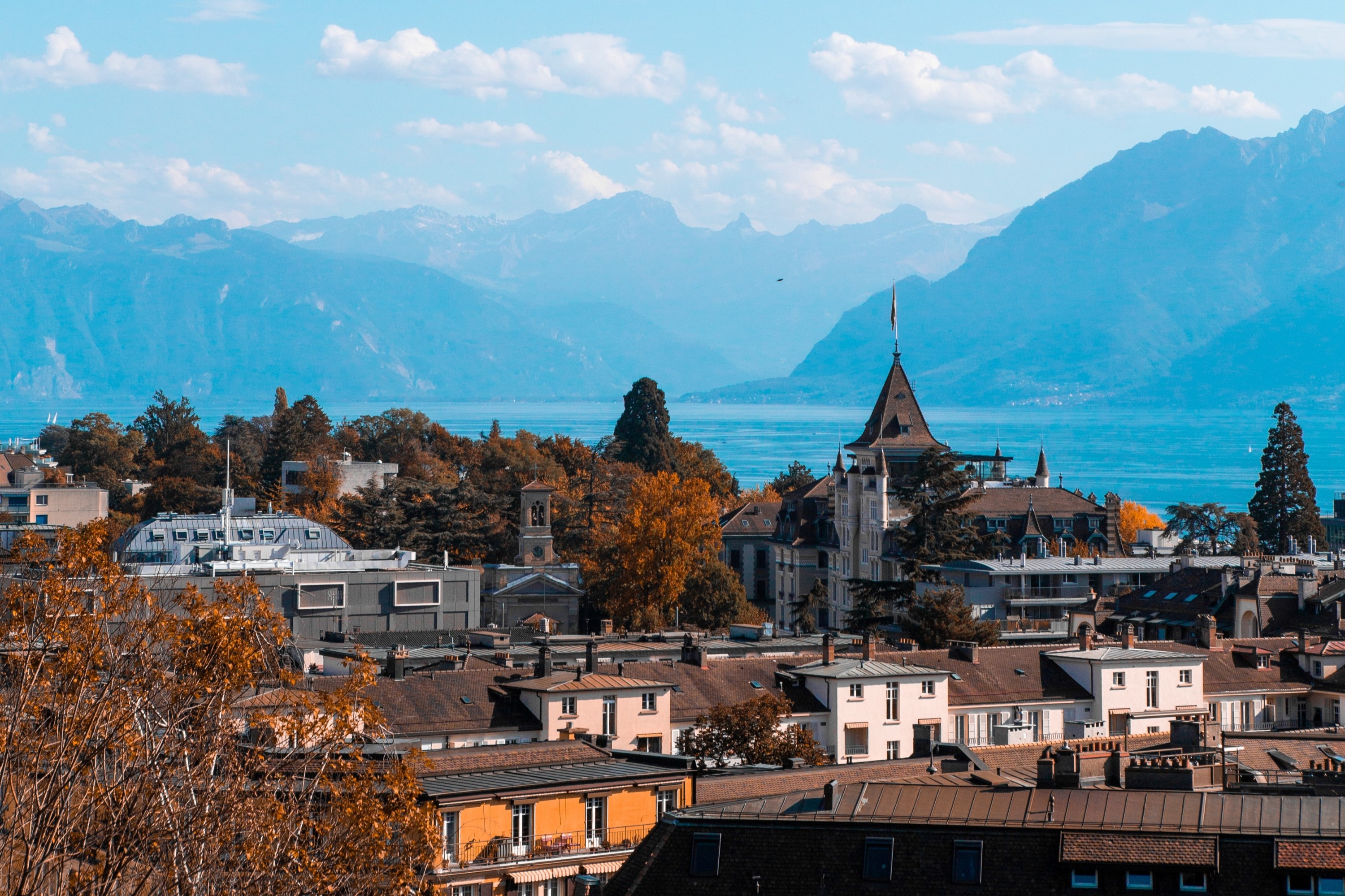 The Instagrammable Spots Tour in Lausanne