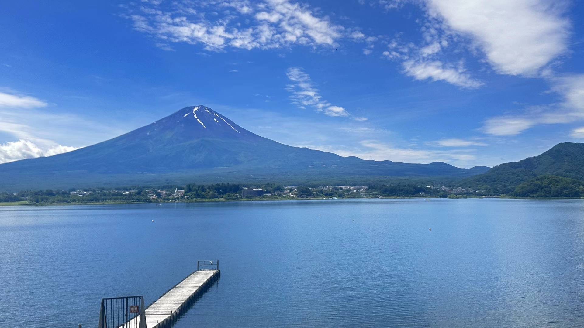 富士山絕色美景一日遊(東京出發)