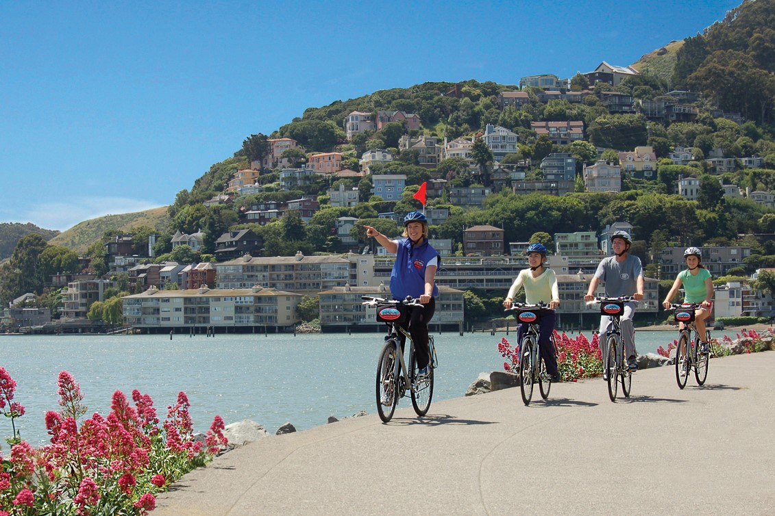 Golden Gate Bridge Bike Tour with Muir Woods & Sausalito