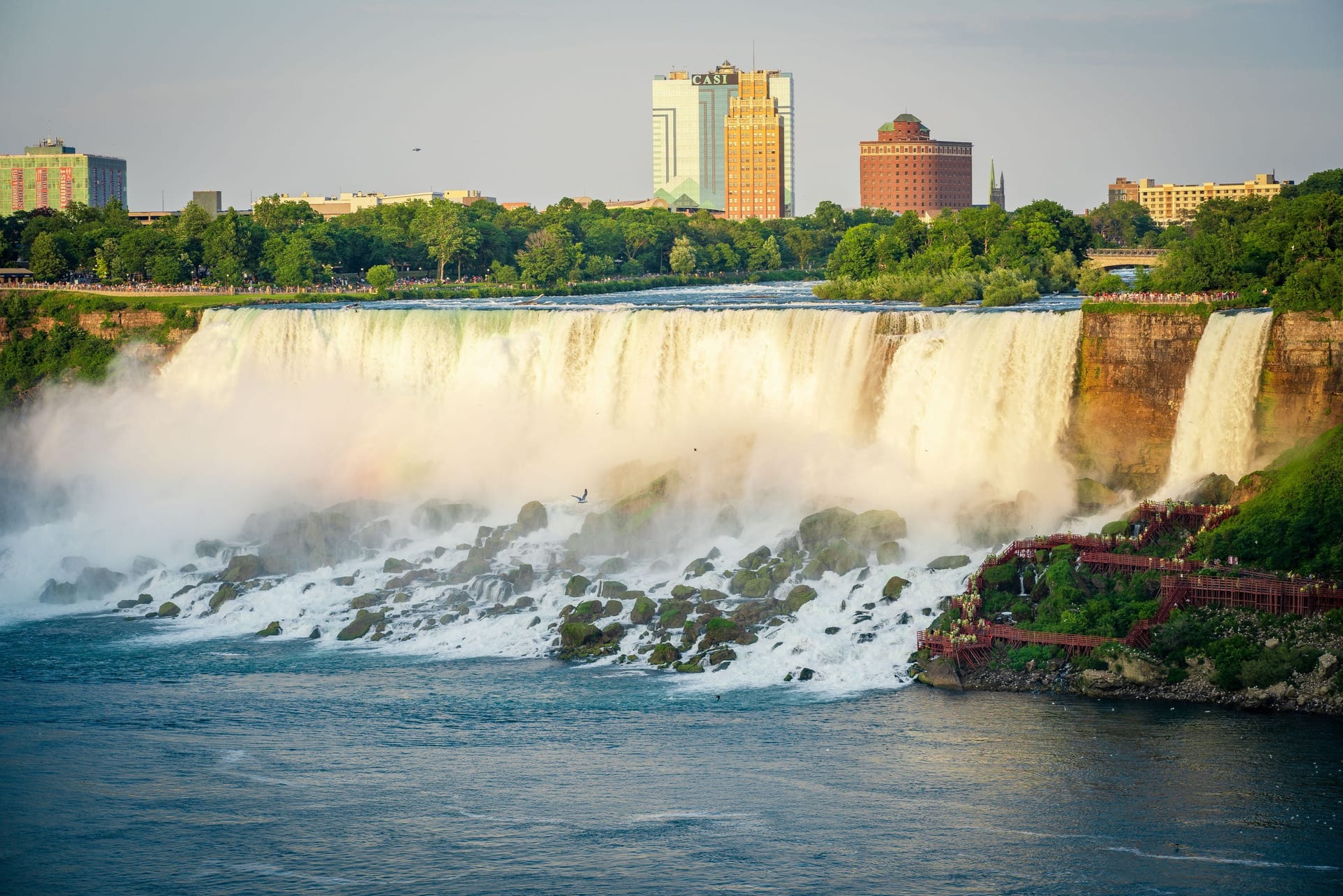 VIP First Access Maid of the Mist and Cave of the Winds Niagara Tour