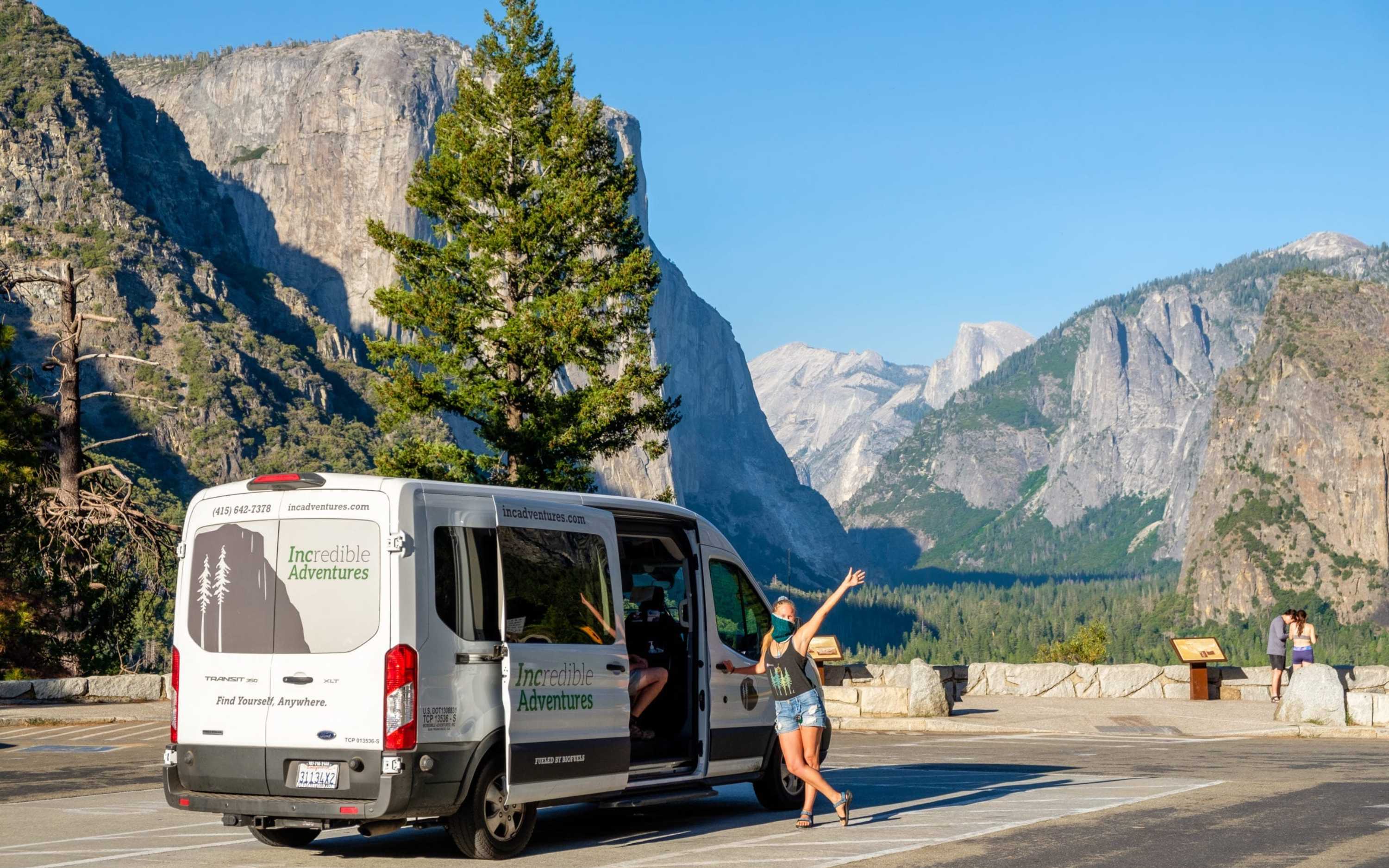 舒適地開啟您的冒險之旅，抵達優勝美地高聳的花崗岩懸崖底部