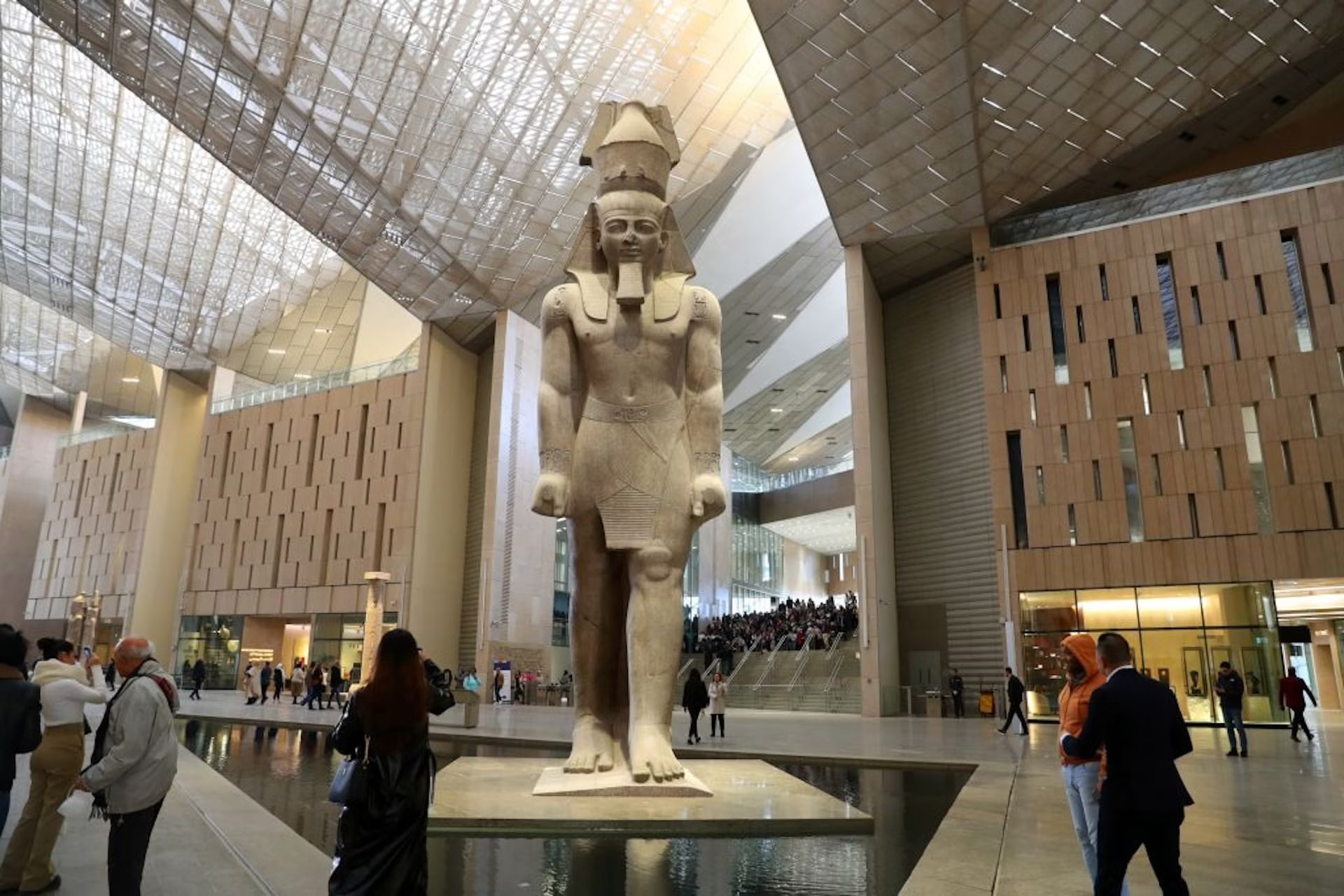從開羅出發：吉薩金字塔、大埃及博物館 (GEM) 之旅（含午餐）