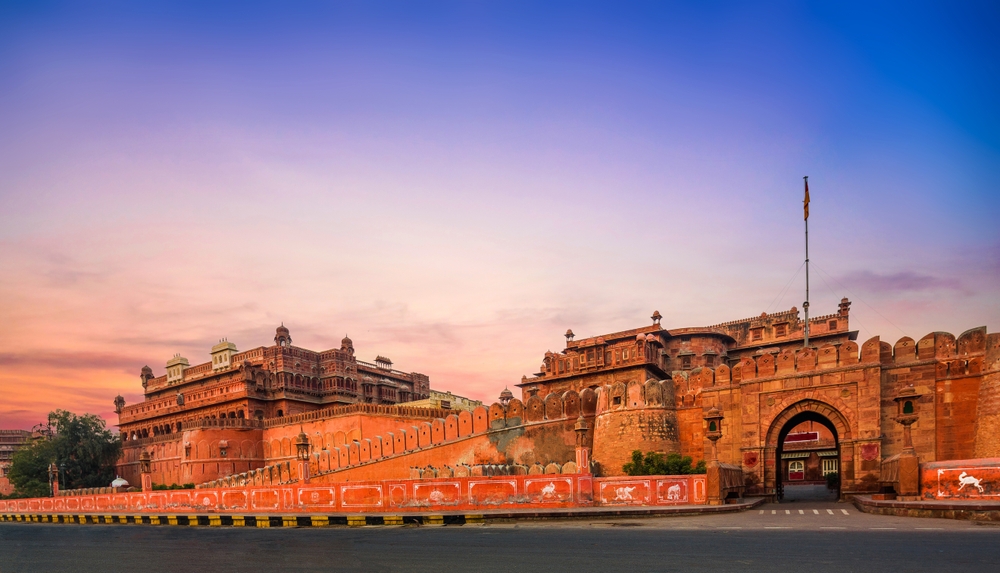 Night Walk in Bikaner: Culture, Lights &amp; Stories with a Local Guide