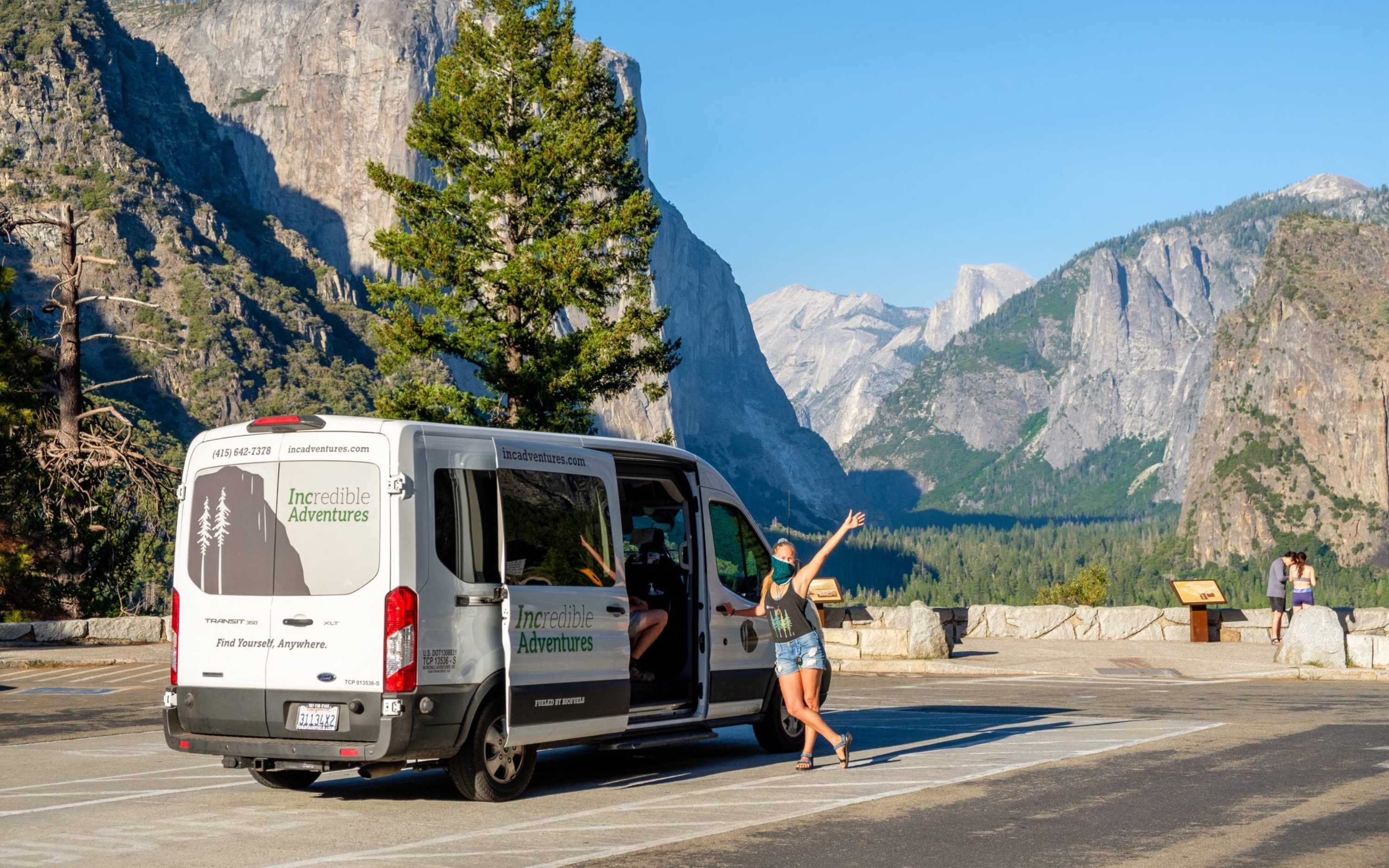 搭乘舒適的生質燃料迷你巴士，旅客將盡享一趟精彩的導覽旅程。