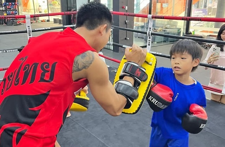 Krudam Gym Muay Thai Class Rama2 Branch