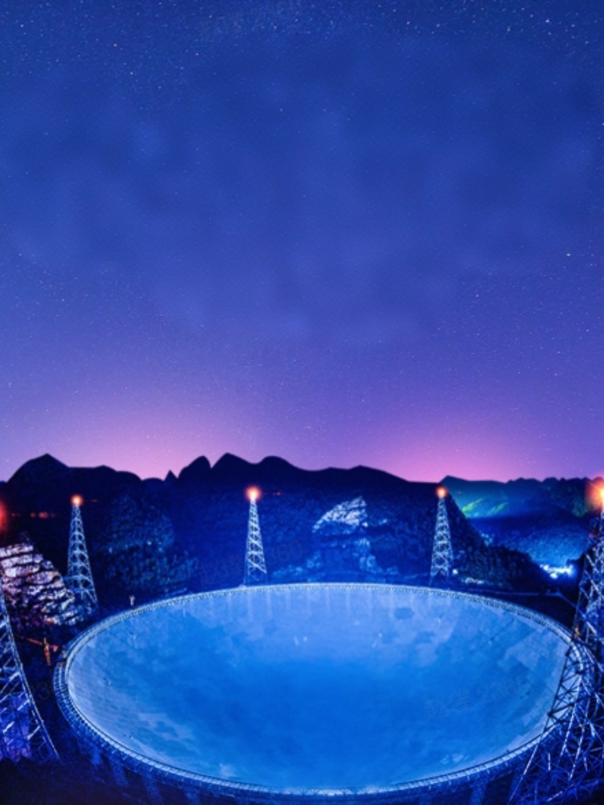 貴州洞穿雲天4日遊（平塘天眼+黃果樹瀑布+西江苗寨+荔波小七孔）