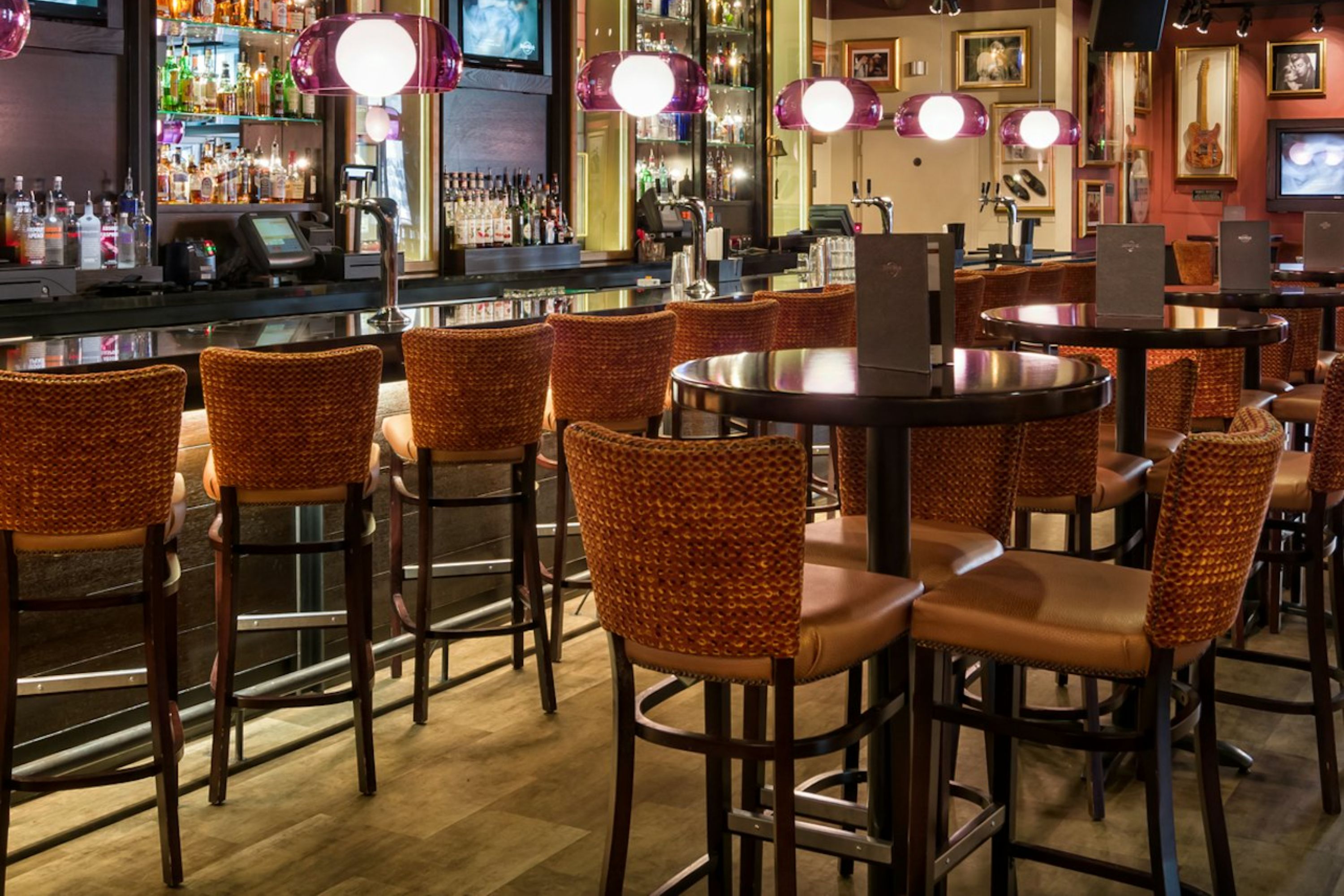 Rock the night away at Hard Rock Cologne, surrounded by music legends!