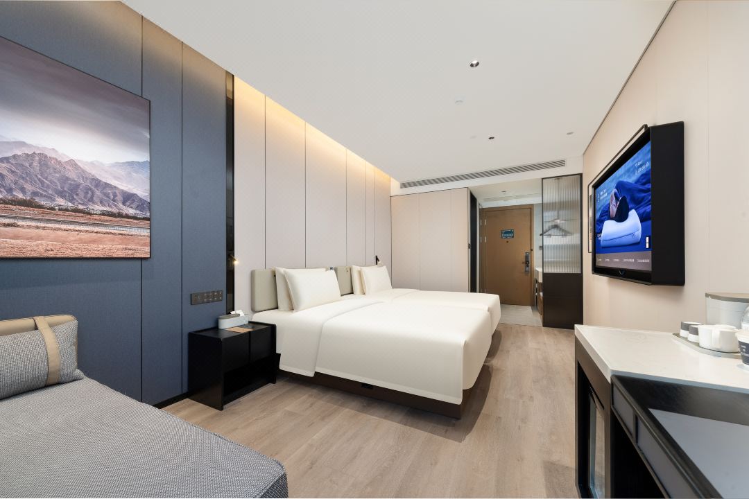 Shenzhen Futian CBD Gangxia North Subway Station Atour Hotel
