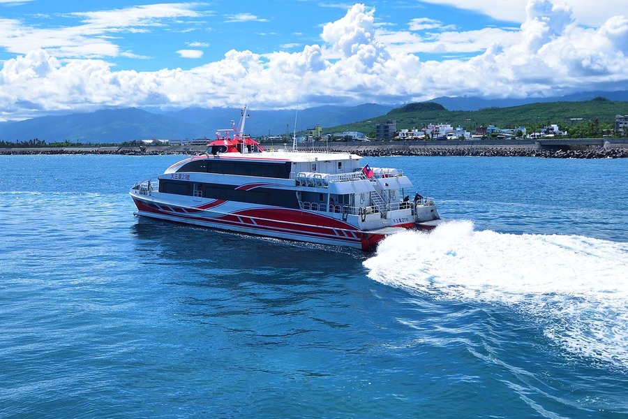 安全平穩船隻，輕鬆往返台東與綠島
