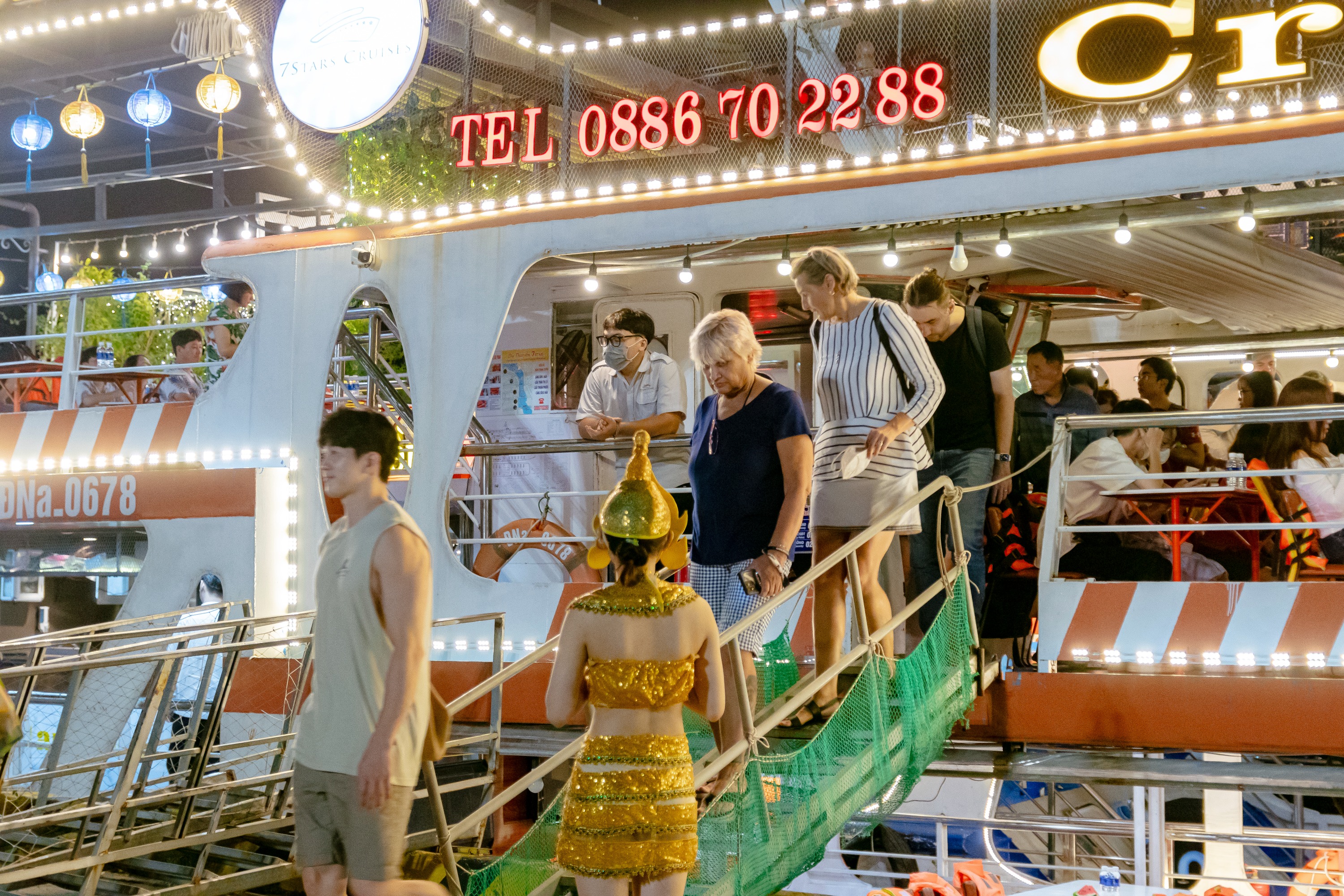 峴港瀚江夜間遊船之旅（7STARS Cruise 提供）
