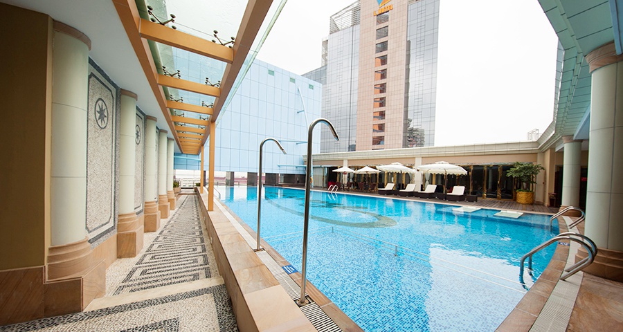 Outdoor swimming pool
