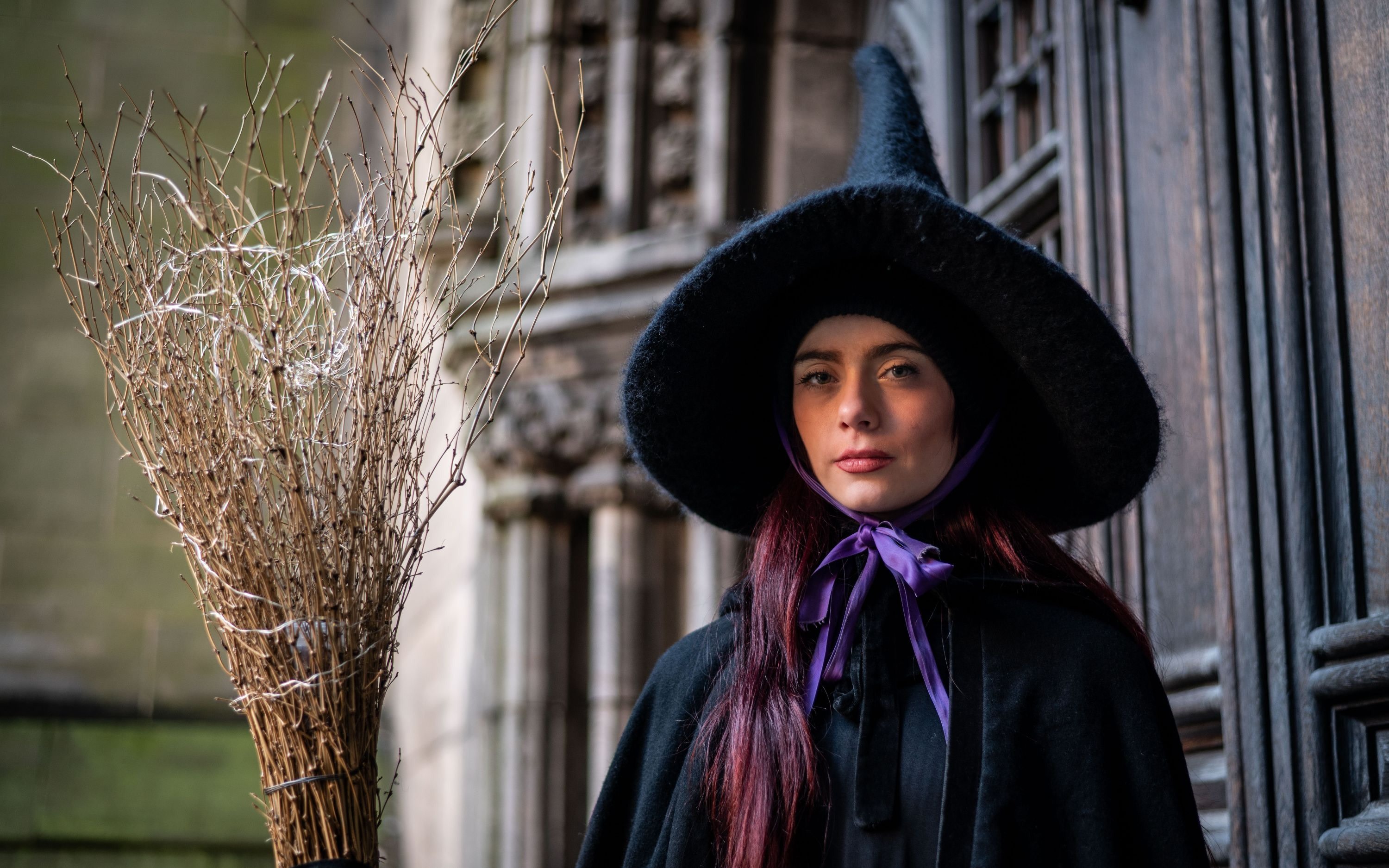Witches Old Town & Underground Vault Tour in Edinburgh