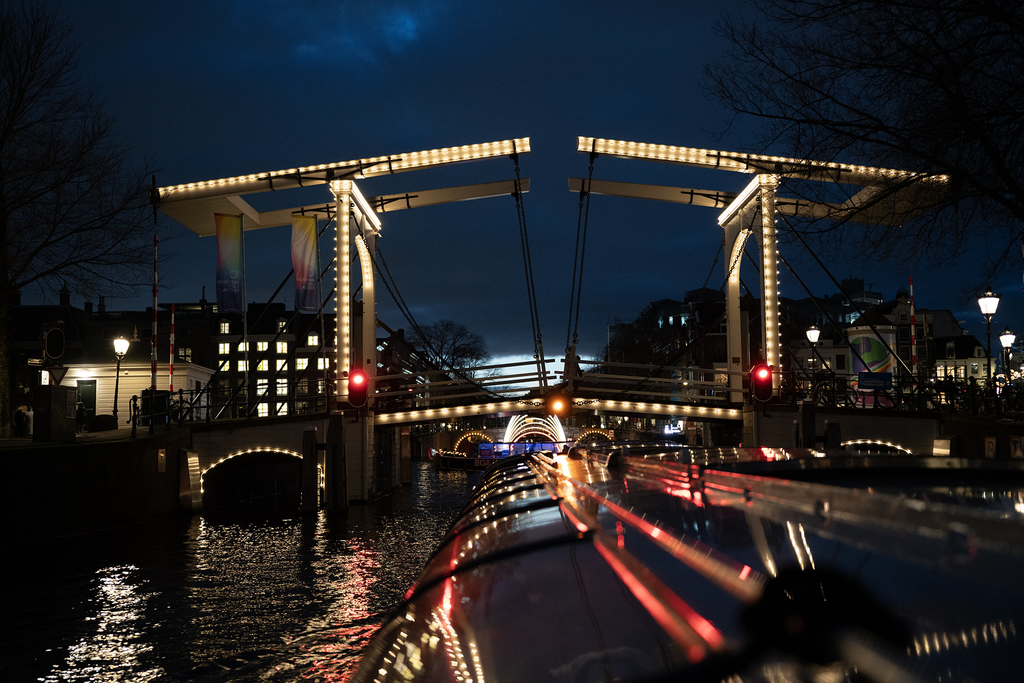Люксовый обогреваемый круиз по каналам на фестивале света в Амстердаме