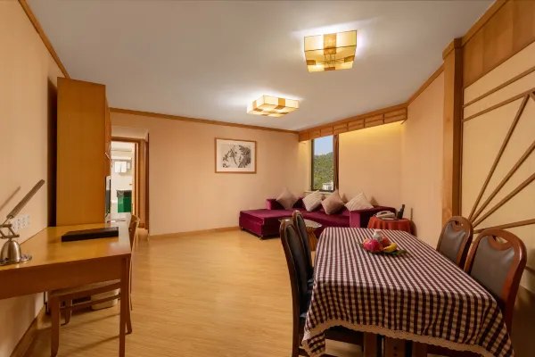Hotel guest room living room display picture