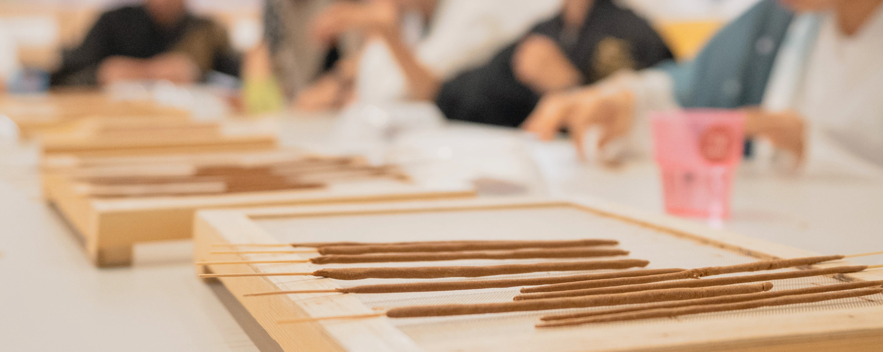 Macau Centennial Time-Honored Brand Craftsmanship | Intangible Cultural Heritage Hand-Rolled Incense Workshop