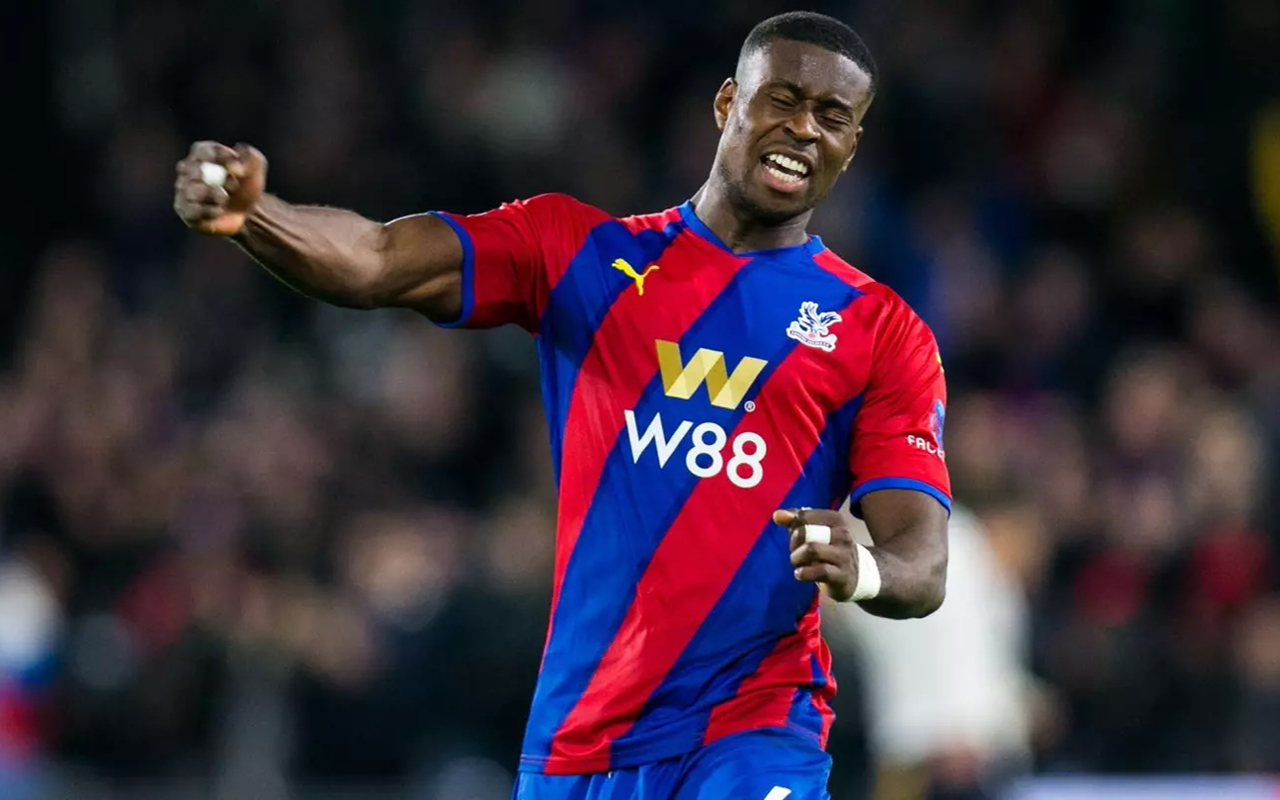 見證那原始、奔放的慶祝,一個純粹的體育情感時刻 見證那原始、奔放的慶祝,一個純粹的體育情感時刻