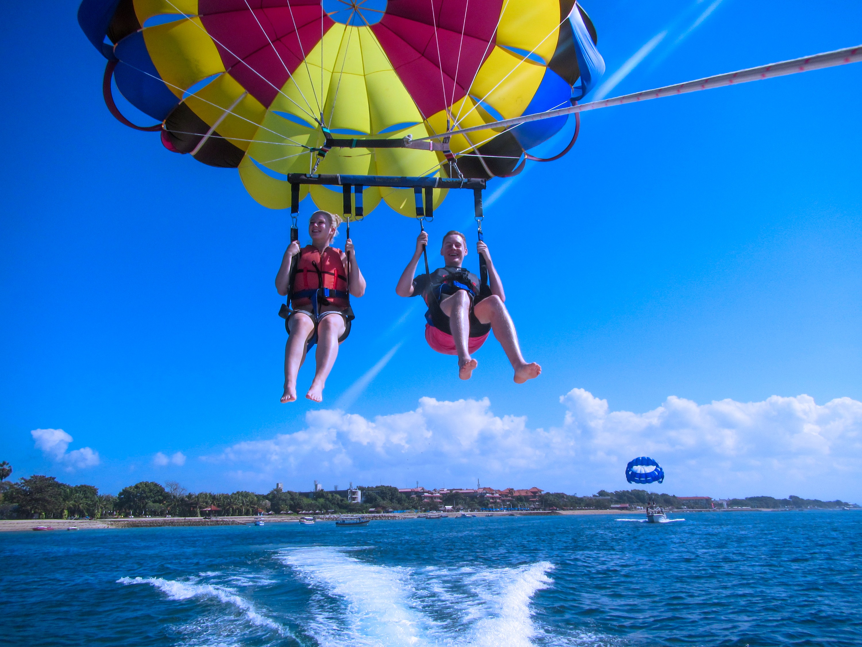 巴厘島海上滑翔傘