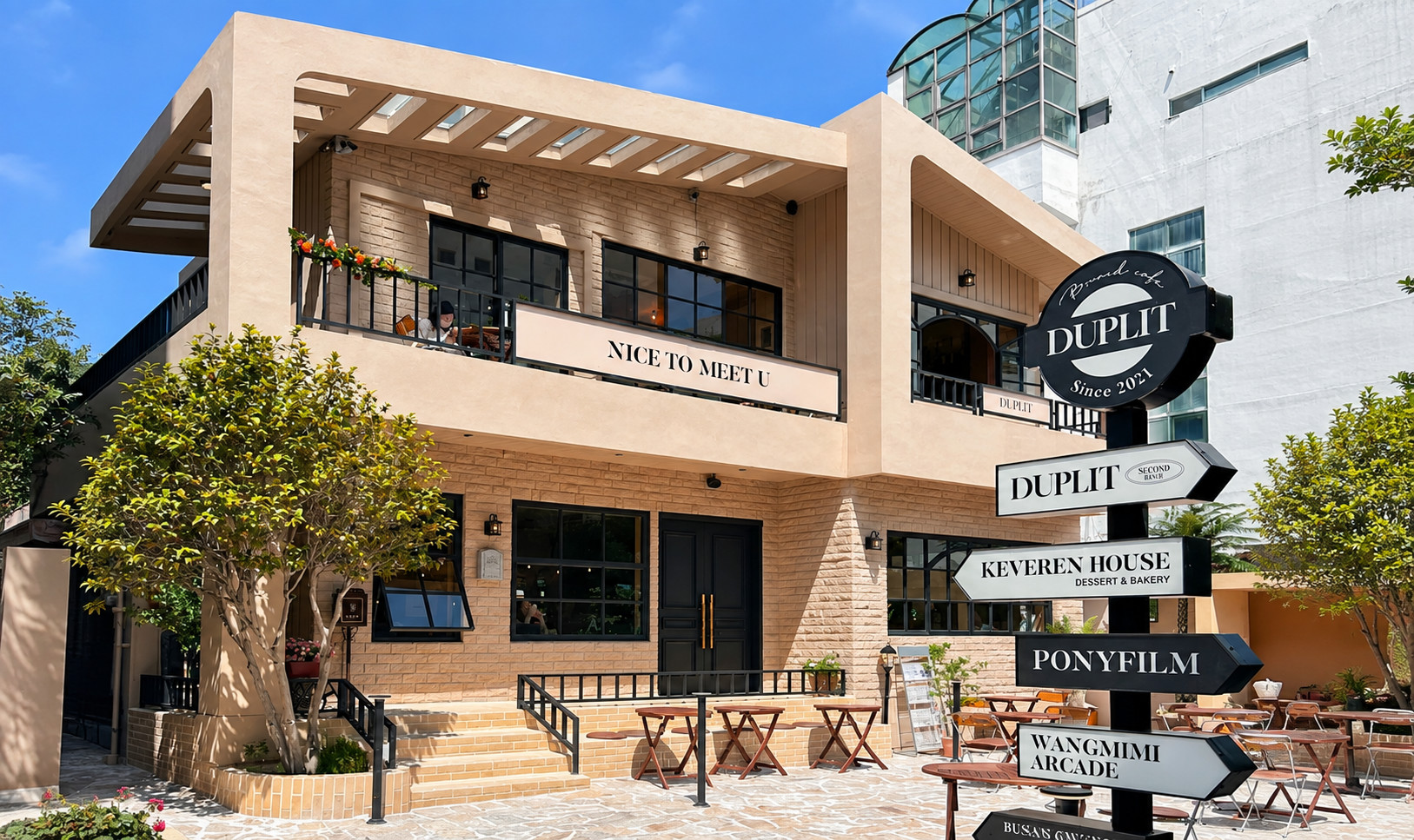 Busan Gwangalli Duplit Cafe: Bingsu & Fruit Sando Dessert Voucher