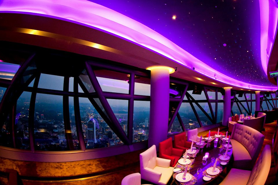 Restoran Berputar Atmosphere 360 di Menara KL