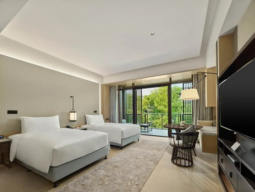Hilton Shanghai Songjiang Deluxe Garden Twin Room