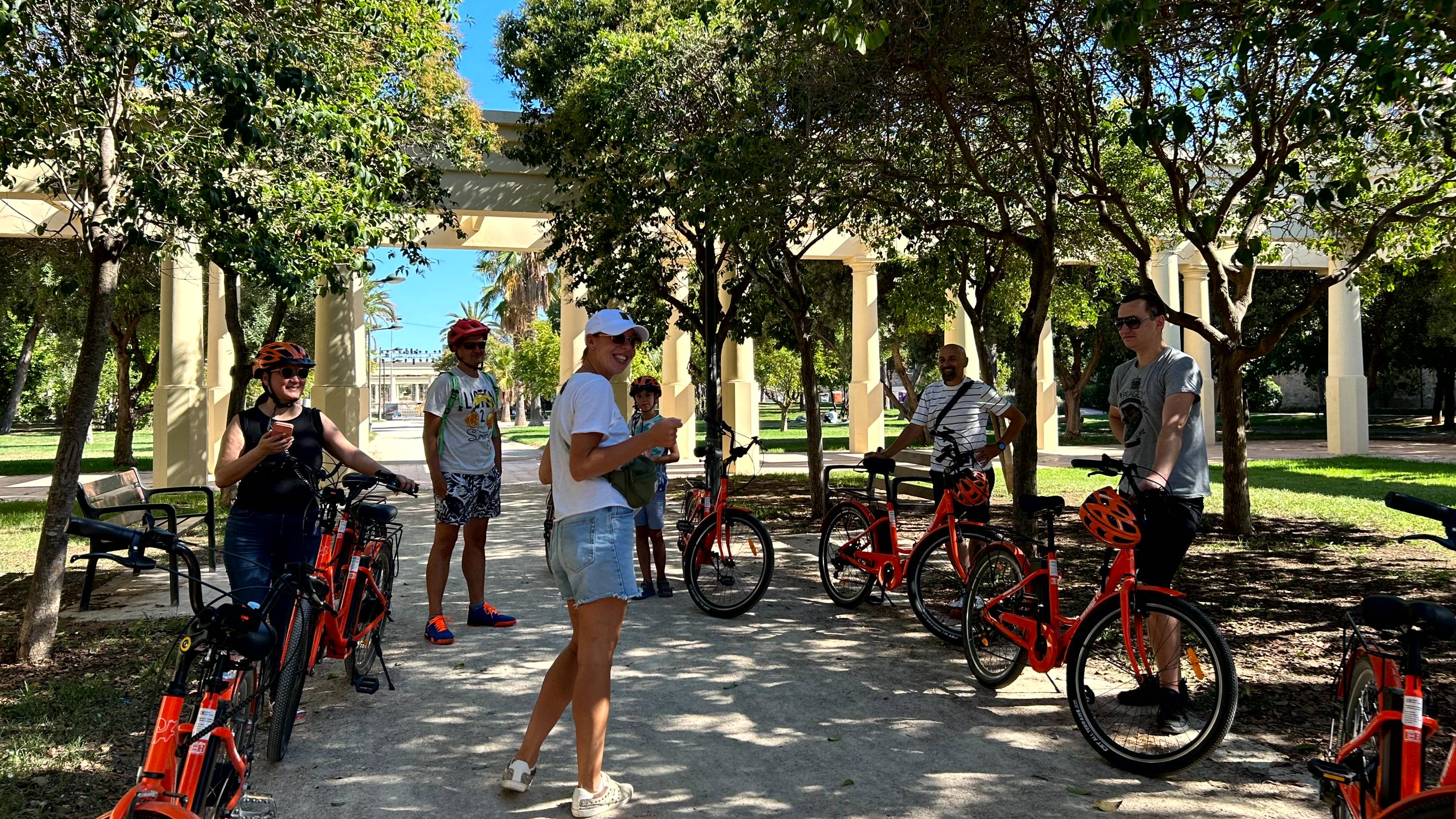 瓦倫西亞城市與歷史單車遊 (City and history bike tour in Valencia)