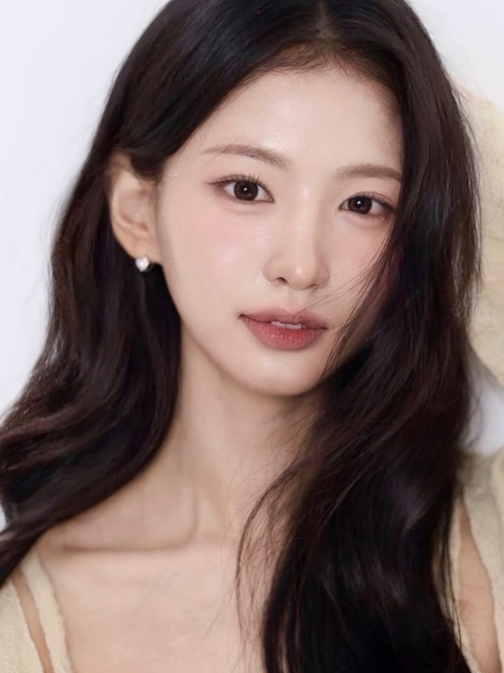 K-Beauty Makeup Class with Korean Pro Artist.