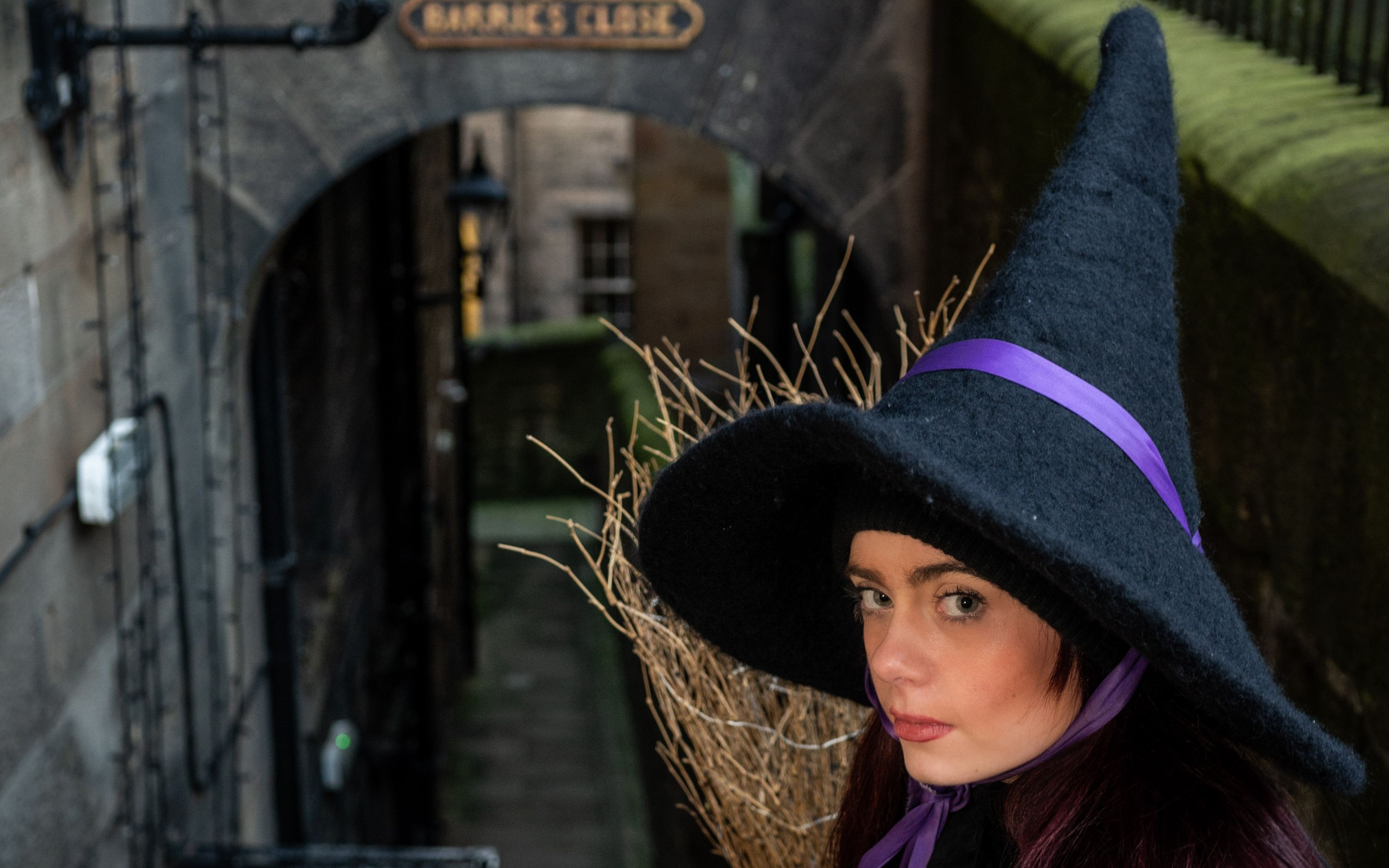 通過對愛丁堡迷人而有時黑暗的歷史有更深入的瞭解,結束您的旅程 通過對愛丁堡迷人而有時黑暗的歷史有更深入的瞭解,結束您的旅程