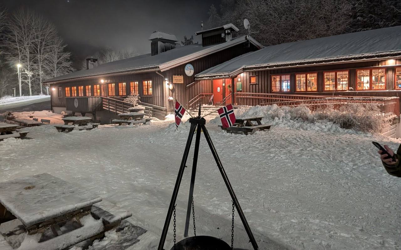 Experiencing this cozy Norwegian winter wonderland, perfect for warming up inside