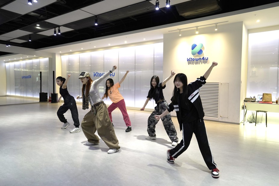 Ktown4u K-pop唱歌 & 舞蹈一日課程 + 視頻拍攝體驗
