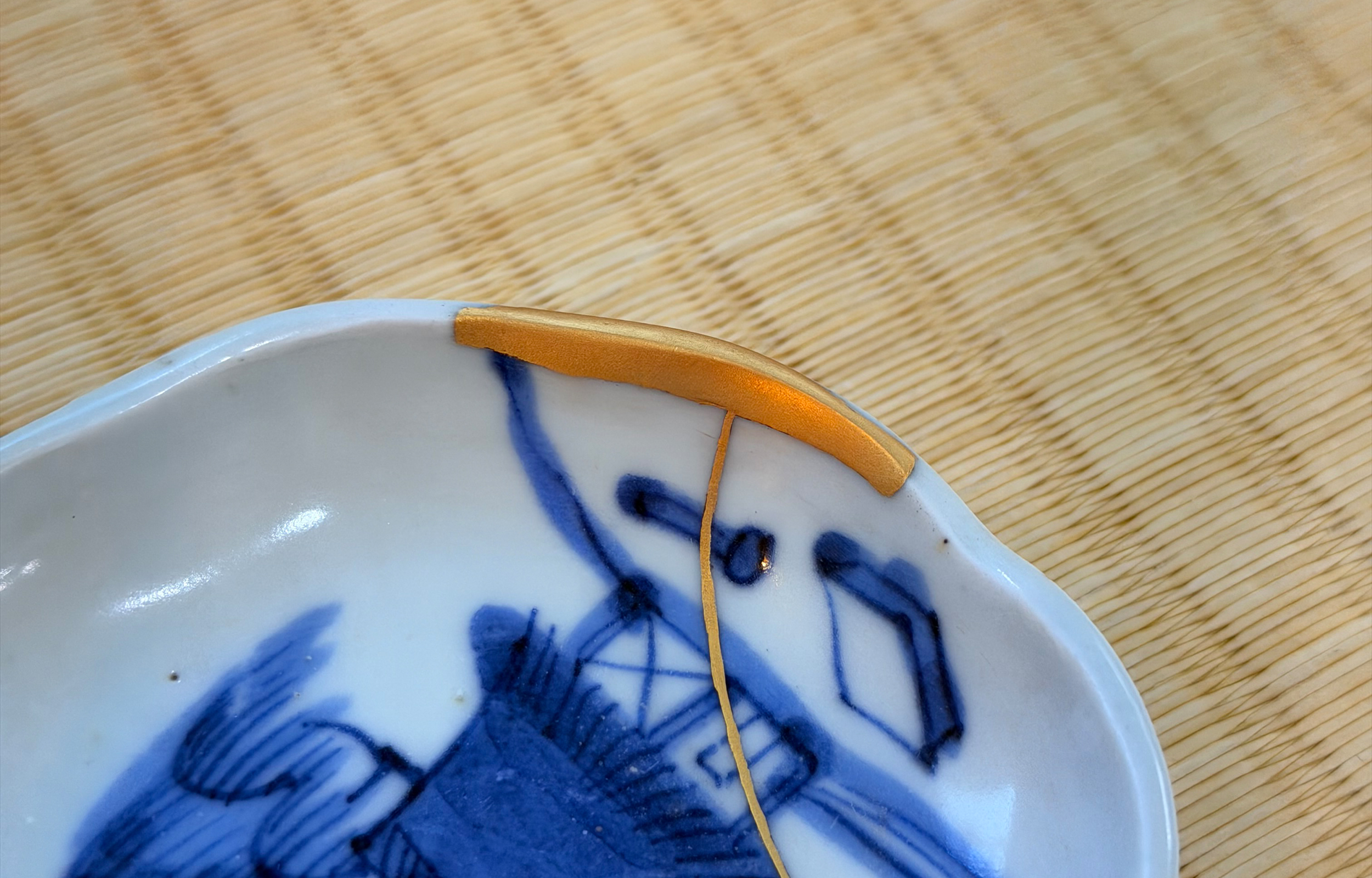 The Art of Repair — Modern Kintsugi in Bukchon, Seoul
