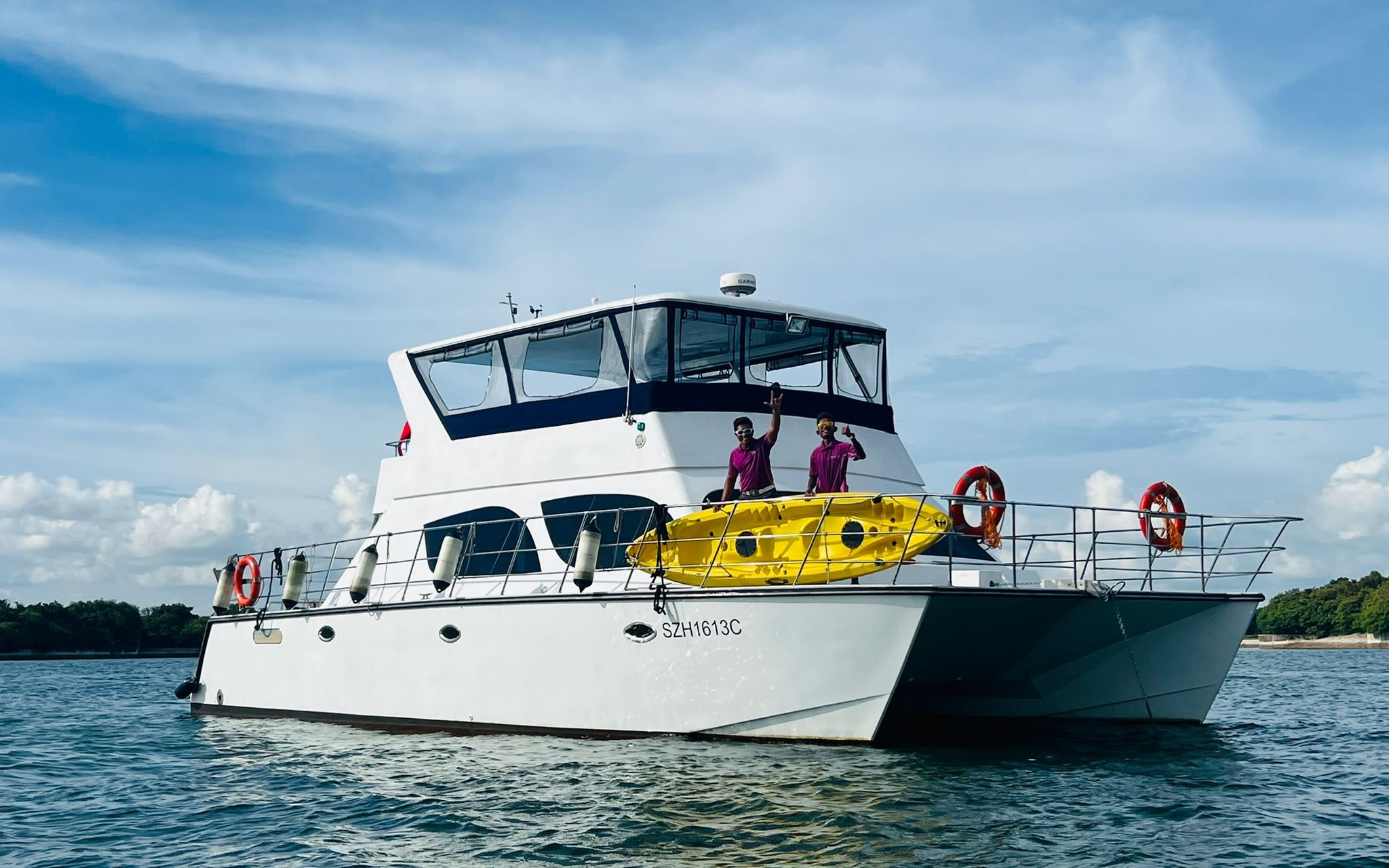 Southern Islands Yacht Charter on Maximum by Valencia Yachts