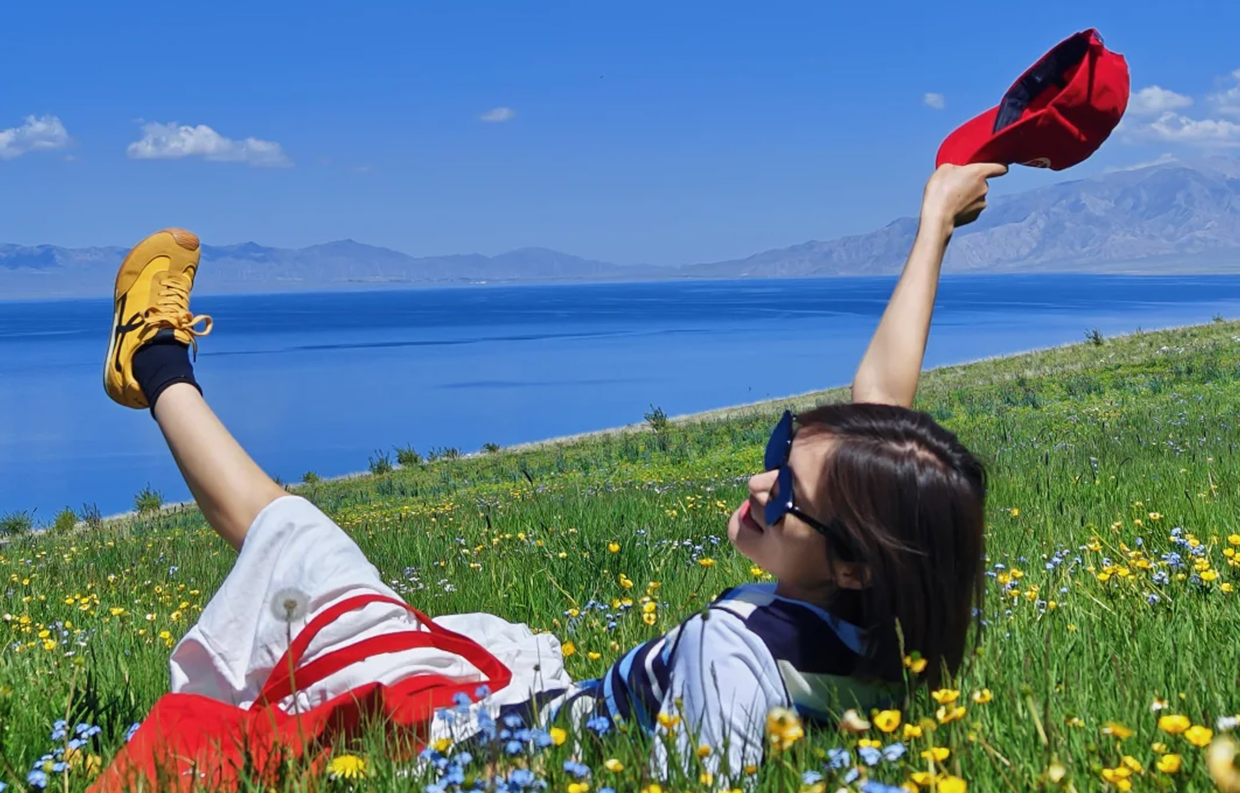 Roaming Northern Xinjiang | 12-Day Xinjiang Tour (2-6 person small group + luxury vehicle + costume experience + Sailimu Lake sailing + scenic area accommodation)